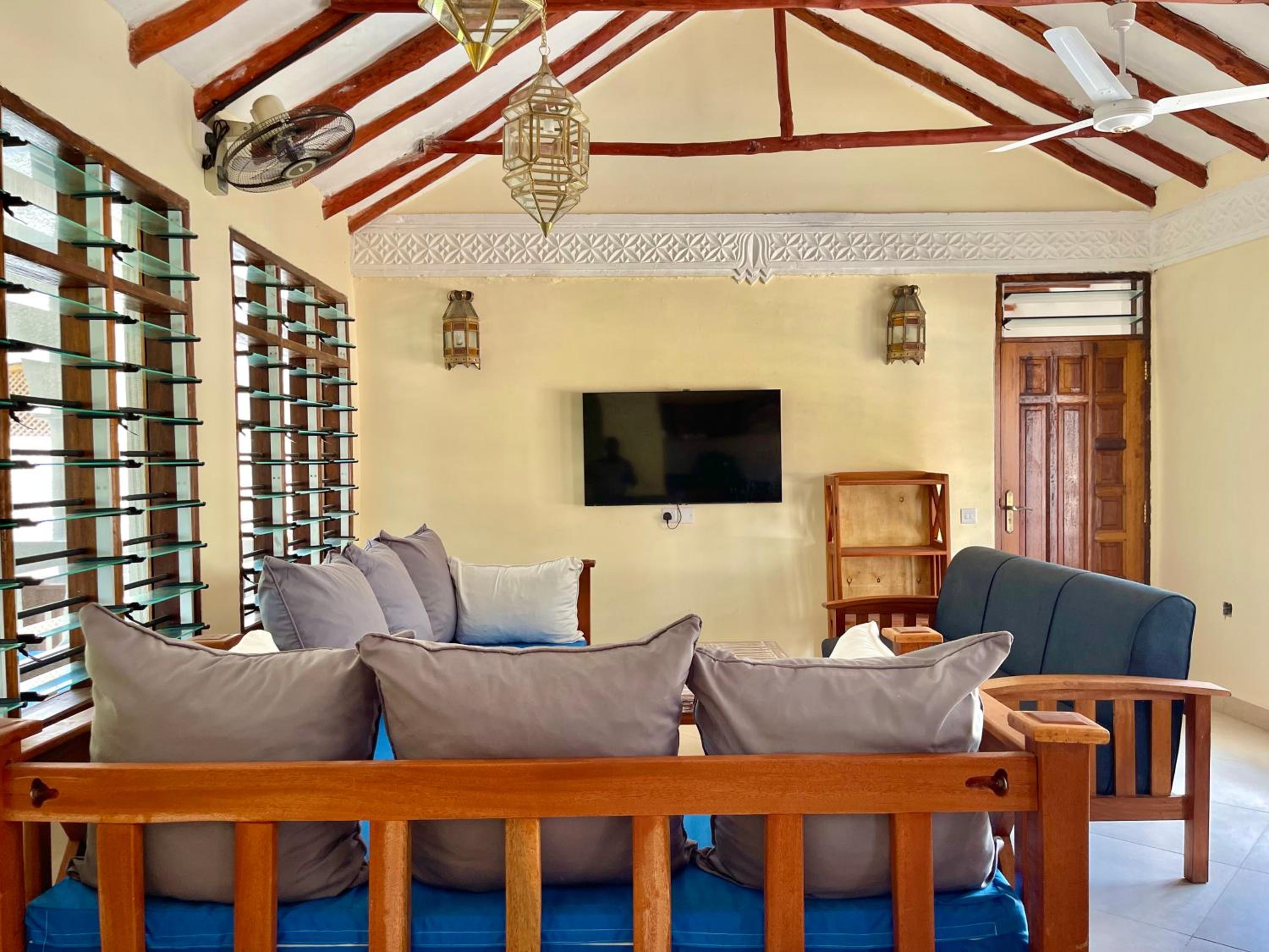 Silver Coral Apartments Malindi