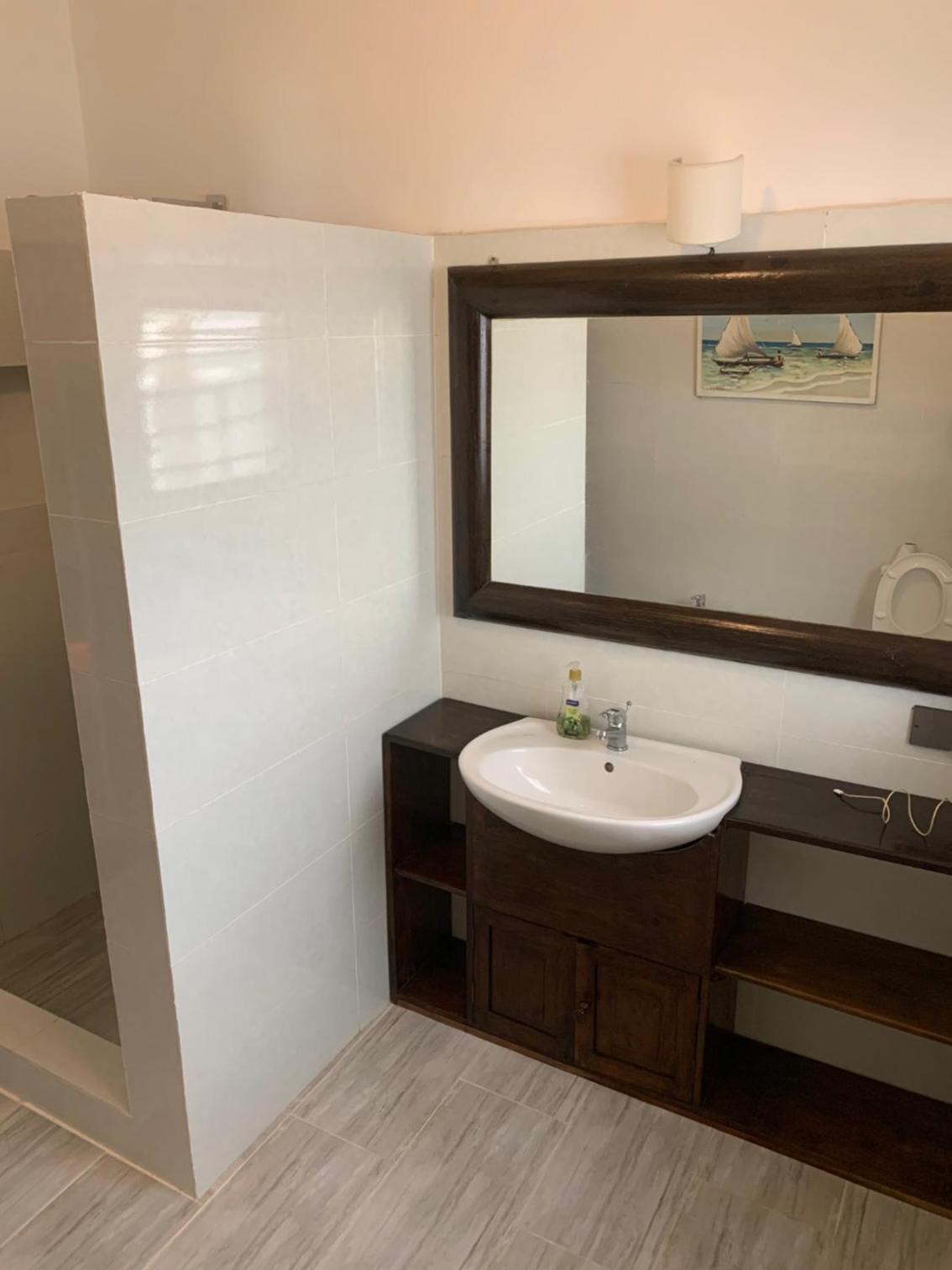 Silver Coral Apartments Malindi