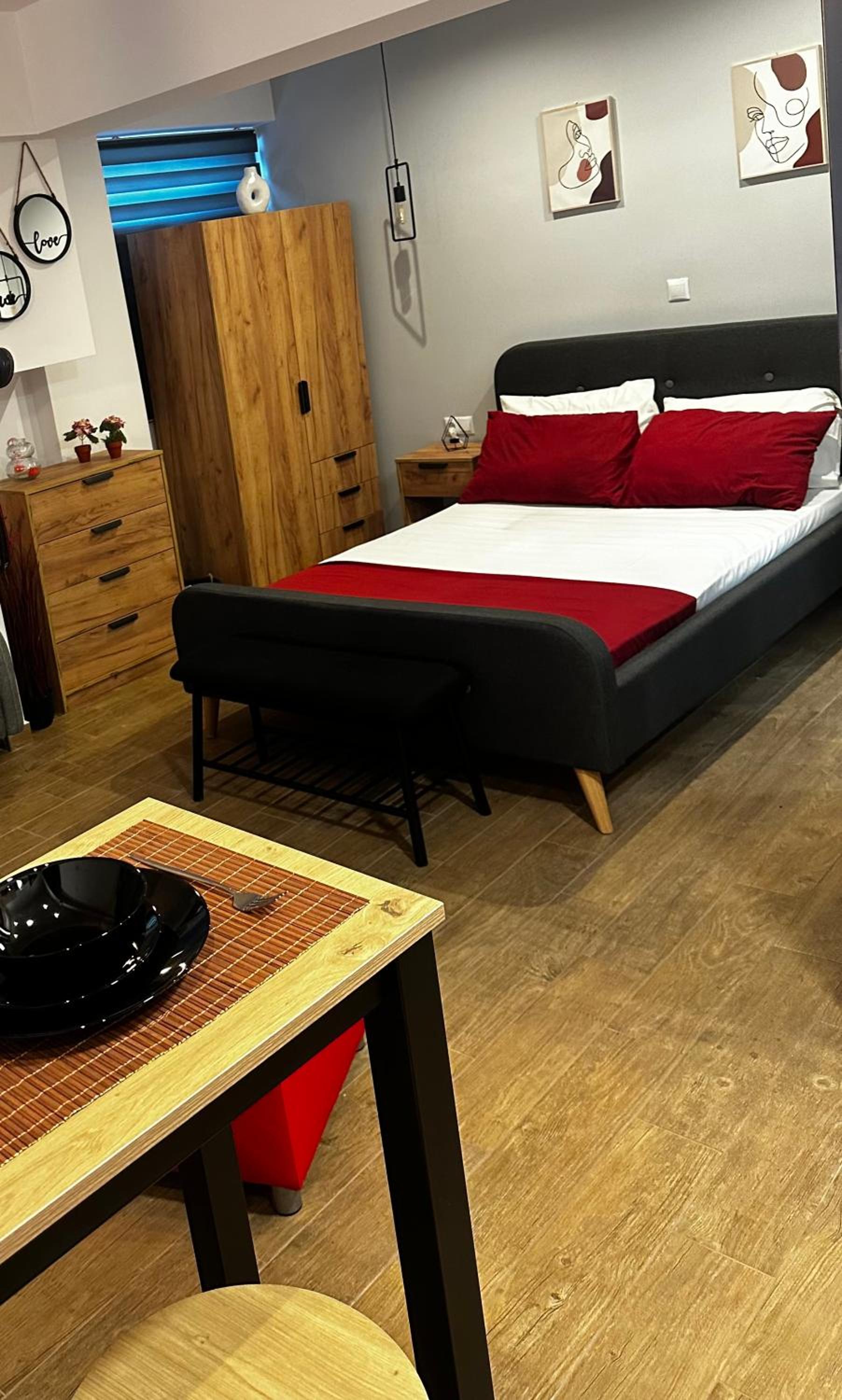 NEW COSY HOME KYPSELI ATHENS heart! photo 5