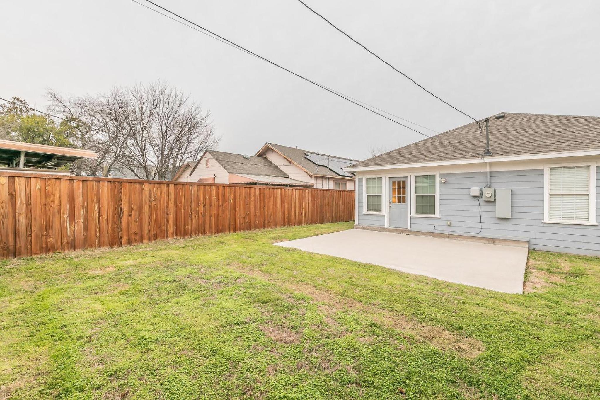 4 BEDROOM W 3 KING BEDS Next To TCU, Dtwn, Hospitals view 2