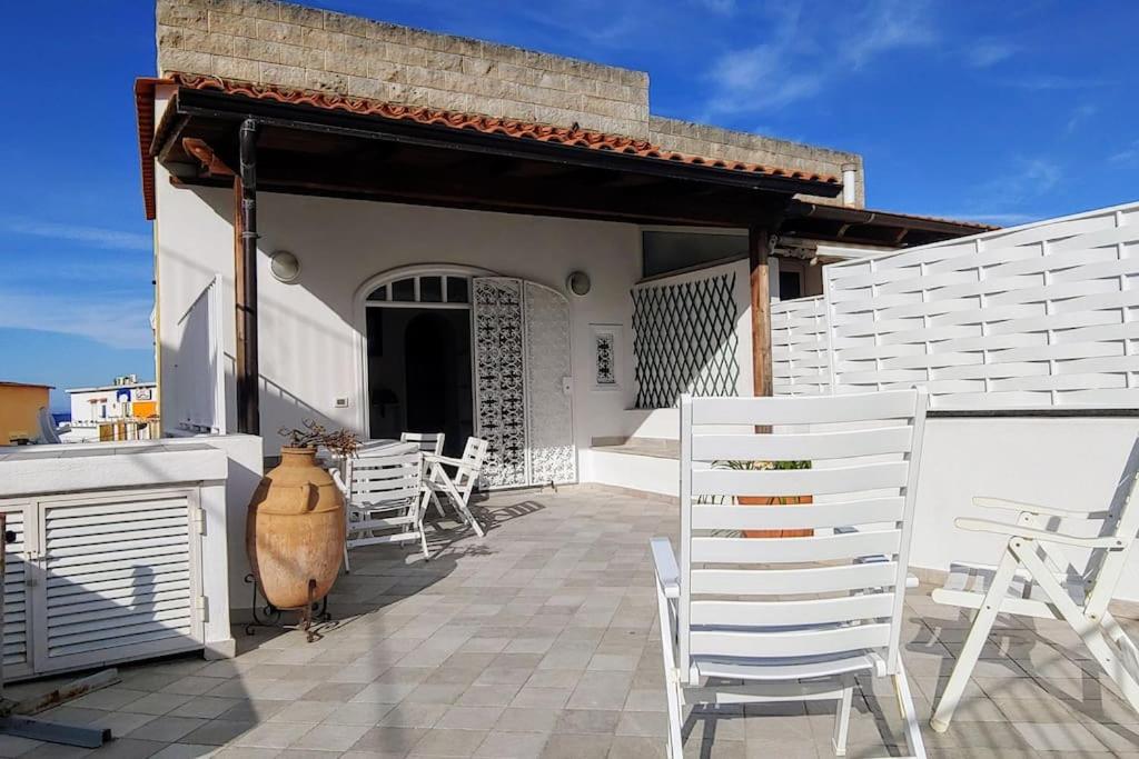 Gigi centralissimo appartamento Ischia Lacco Ameno