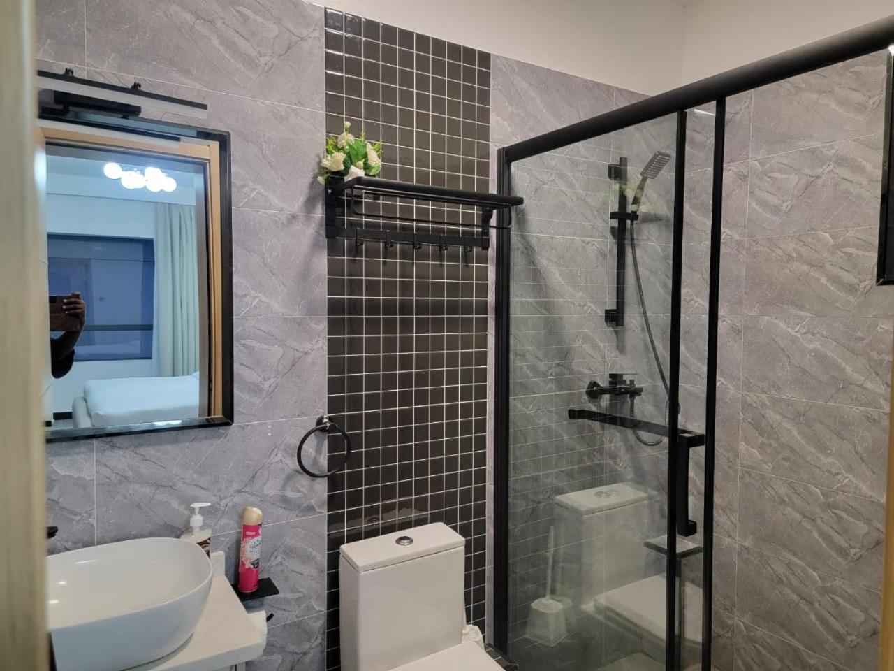 Luxurious 3 Bedroom Apartment - Staroot Residency, Kilimani view 3