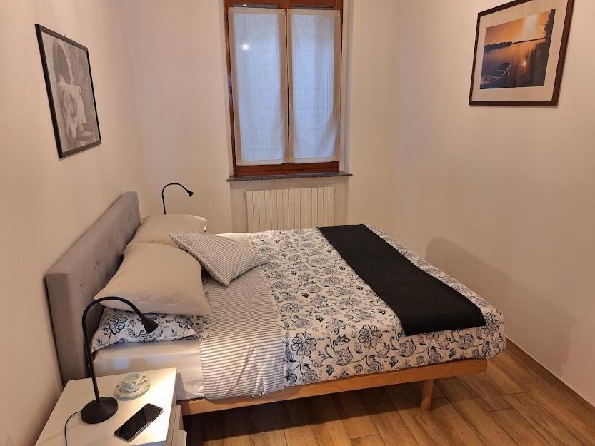 Alps & Lake en Lecco — hotel room