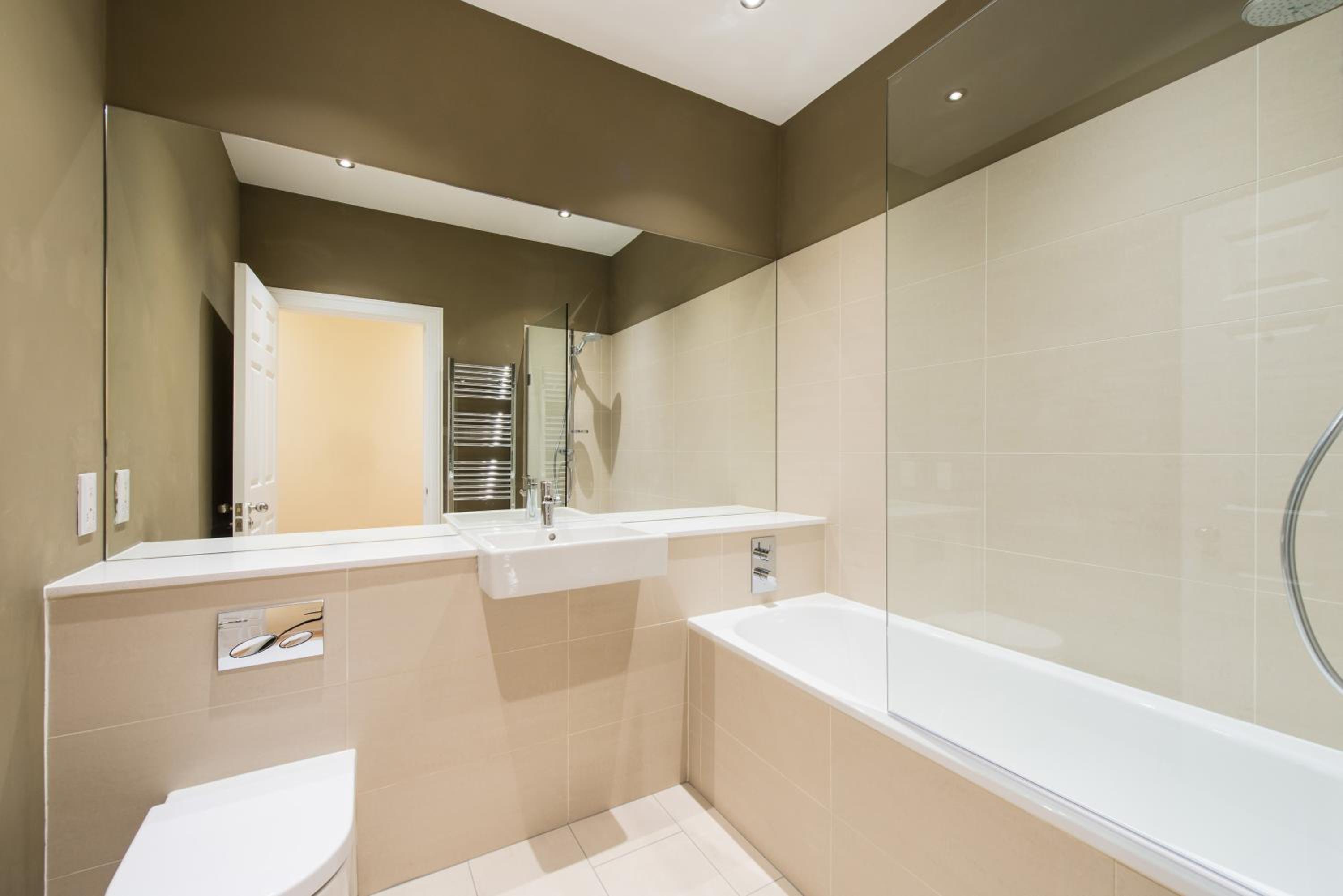 Destiny Scotland - Princes Street Residence