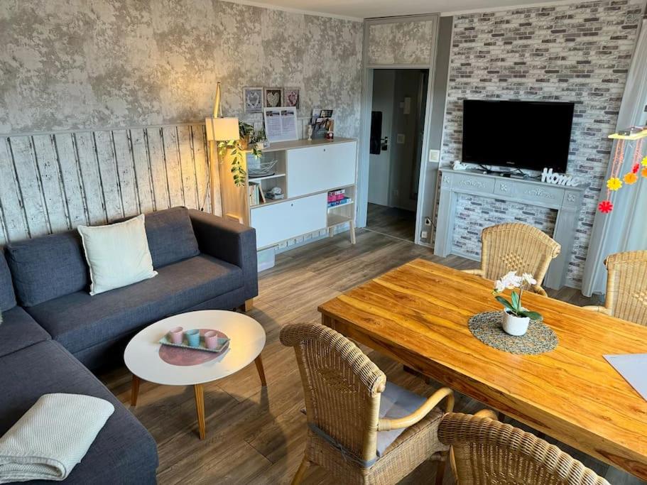 Erstklassige Ferienwohnung zentral - Gipfelblick, Parkplatz & Bettwäsche inklusive