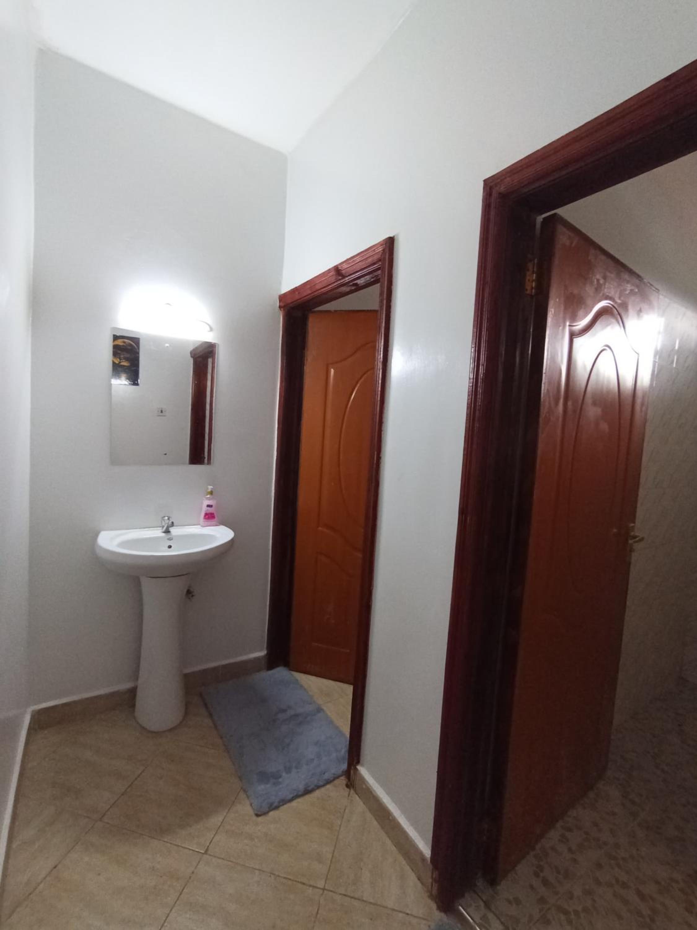 Rona Luxury Apartment