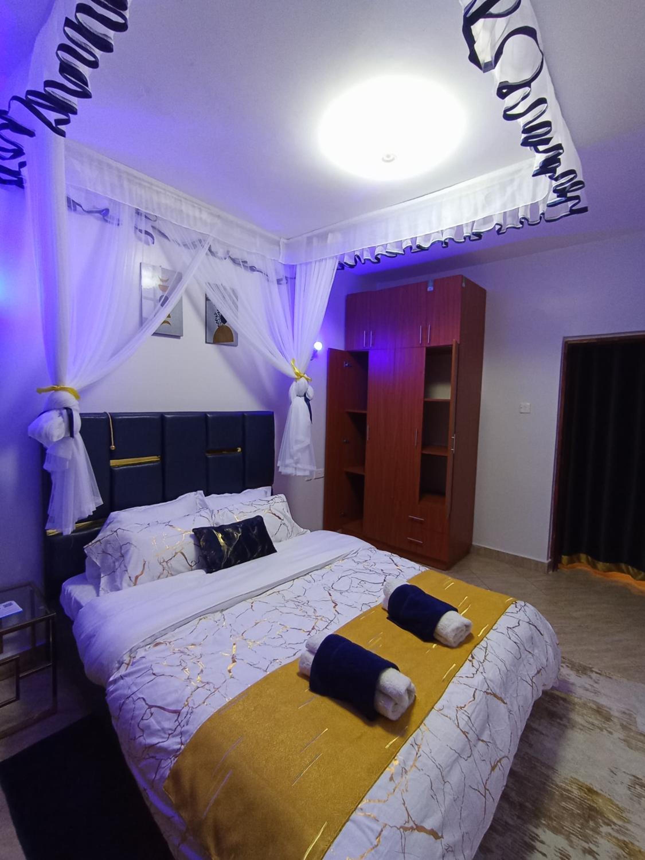 Rona Luxury Apartment