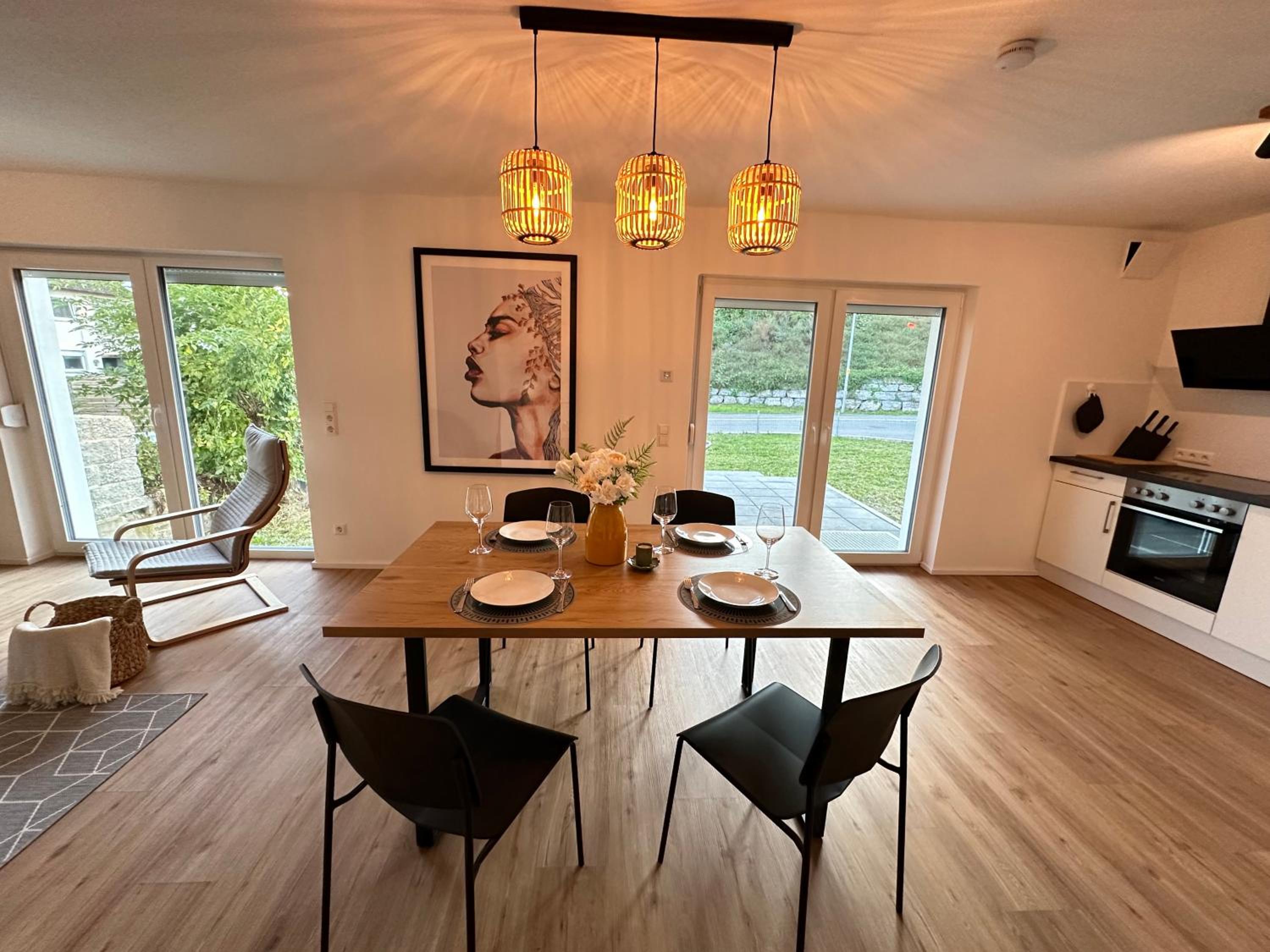 Modernes 2-Schlafzimmer Business EG Wohnung in Ehningen, IBM, Mercedes-Benz Sindelfingen, S-Bahn und A81 mit Parkplatz
