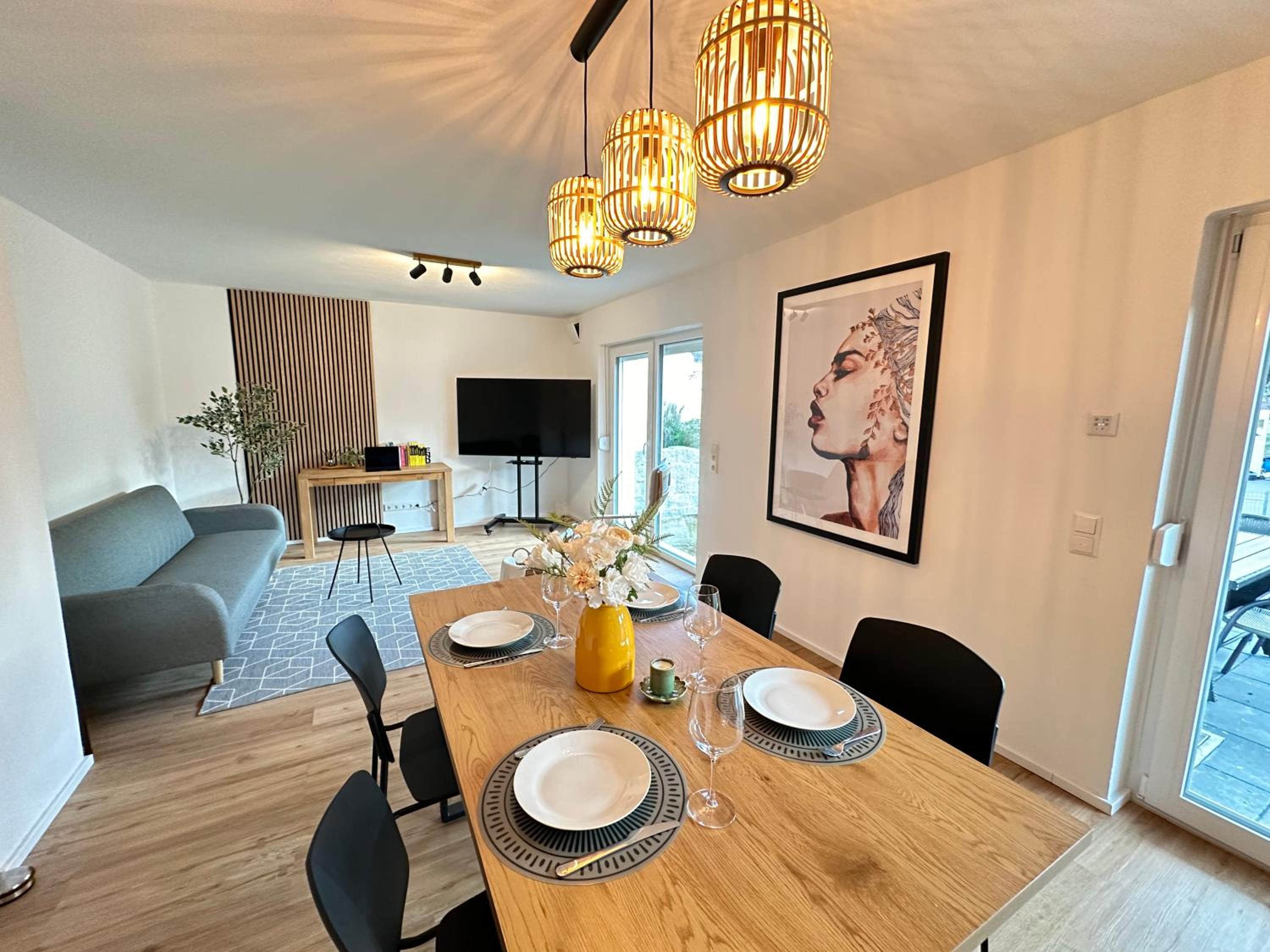 Modernes 2-Schlafzimmer Business EG Wohnung in Ehningen, IBM, Mercedes-Benz Sindelfingen, S-Bahn und A81 mit Parkplatz
