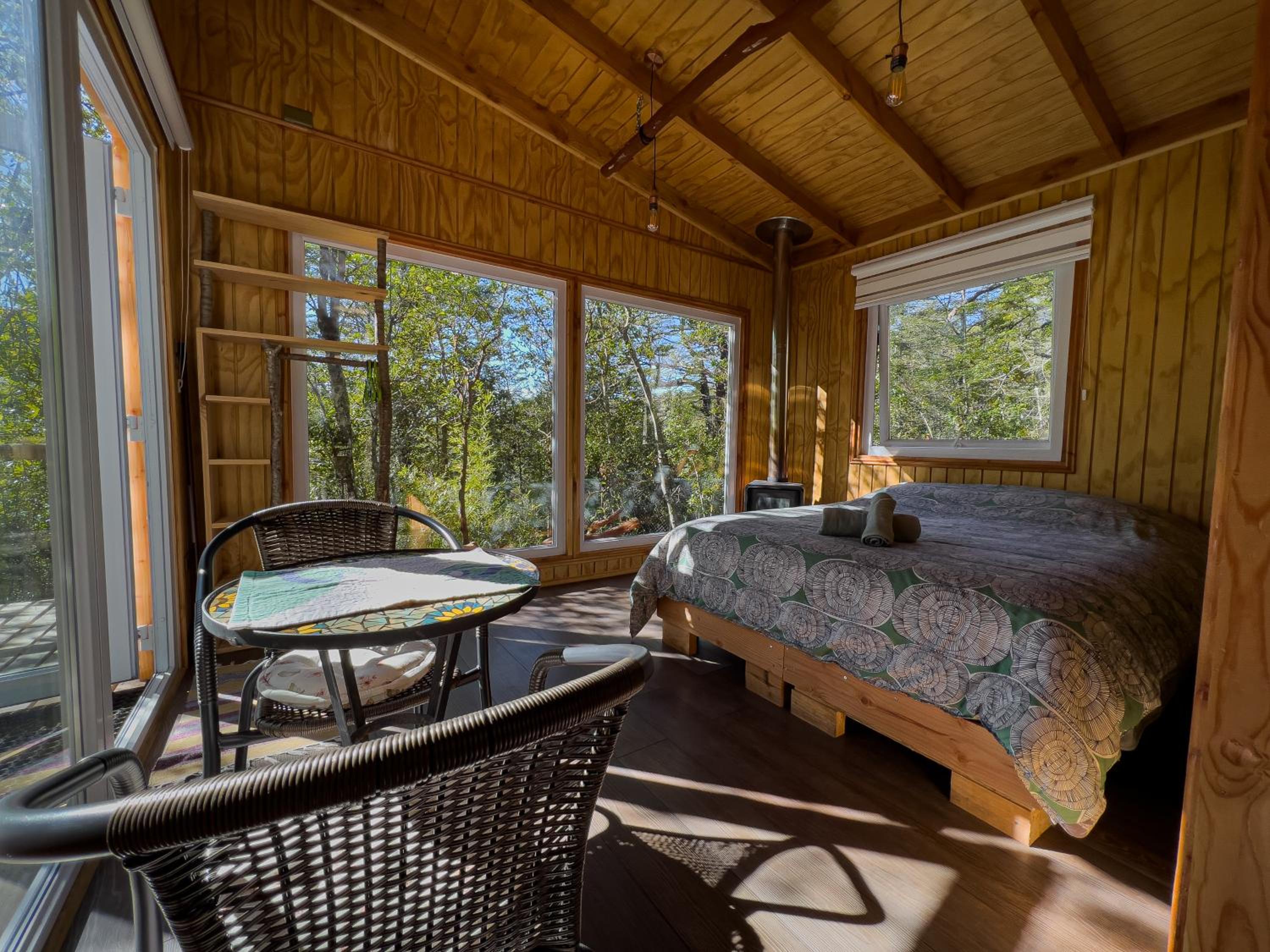 Hermoso Lodge Inserto en Bosque Andino Pucón
