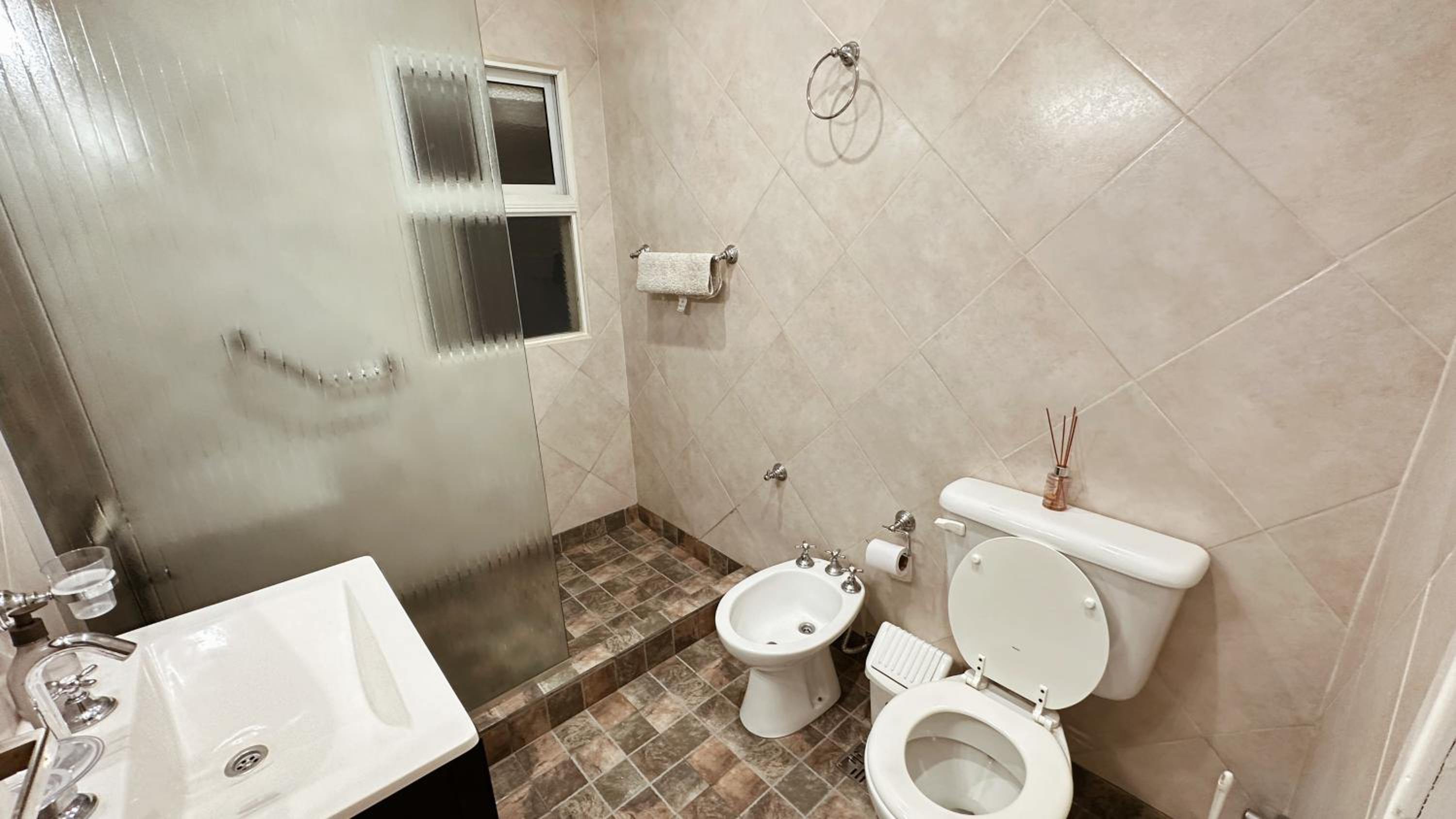 Casa Miriam - Casa En Miramar Para 4 PAX Con Cochera - Hola Sur