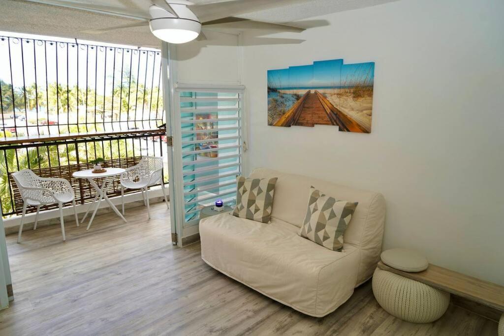 Relaxing Studio Near El Yunque With Pool View