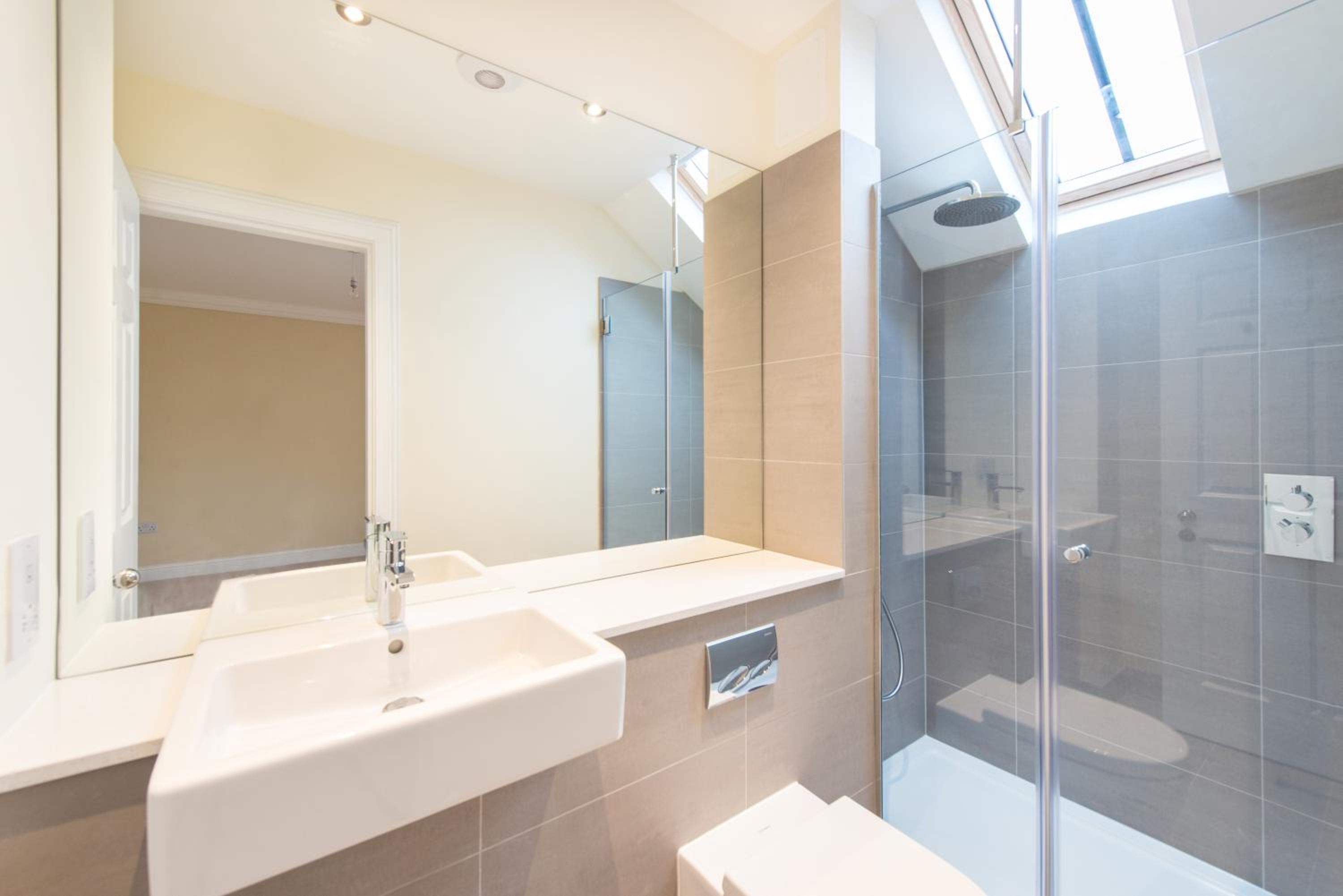 Destiny Scotland - Princes Street Residence