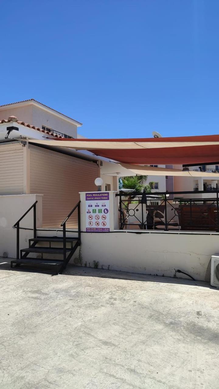 Cosy Seaview Two Bedroom Aparment Tombs of the Kings Resort