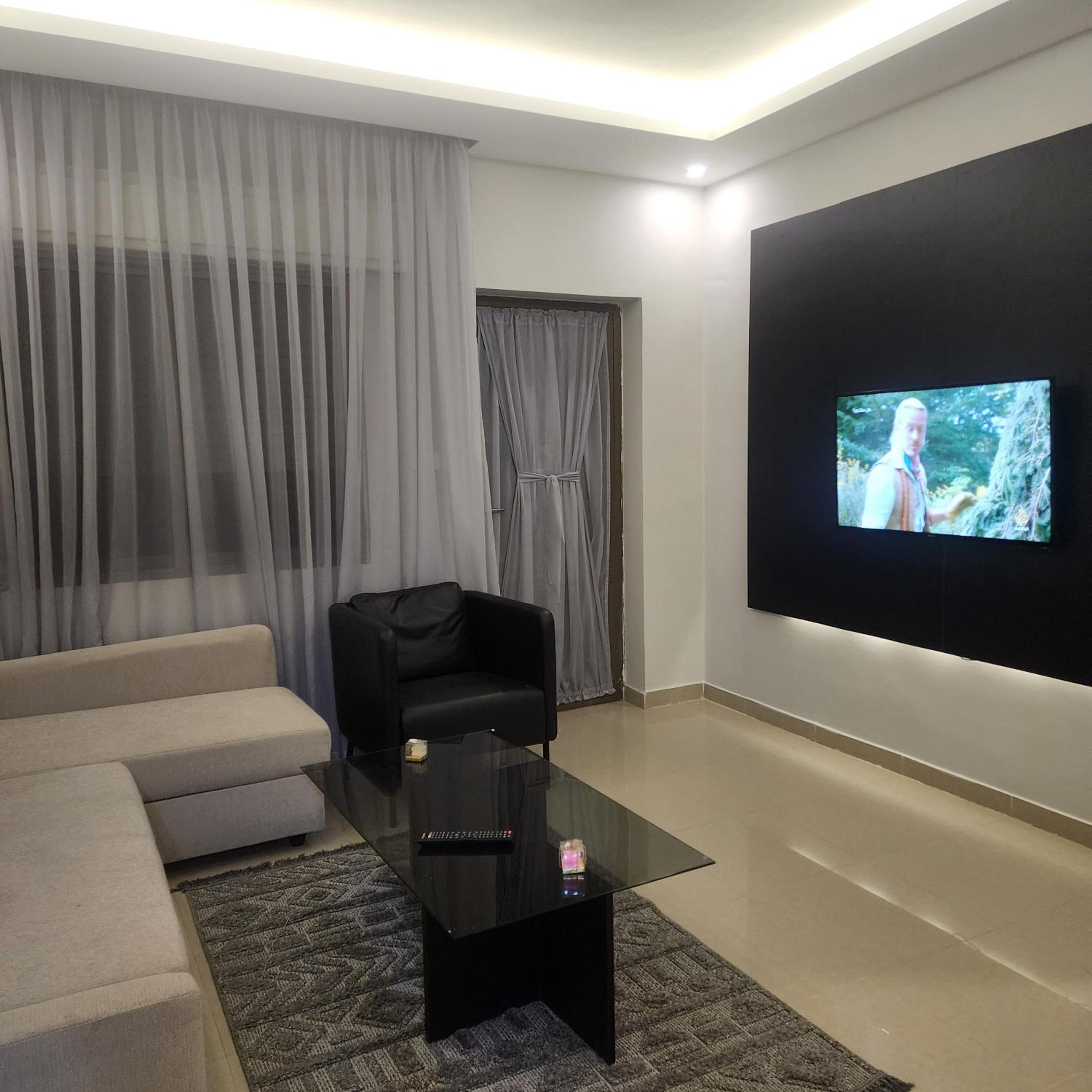Flat In Shafa Badran view 5
