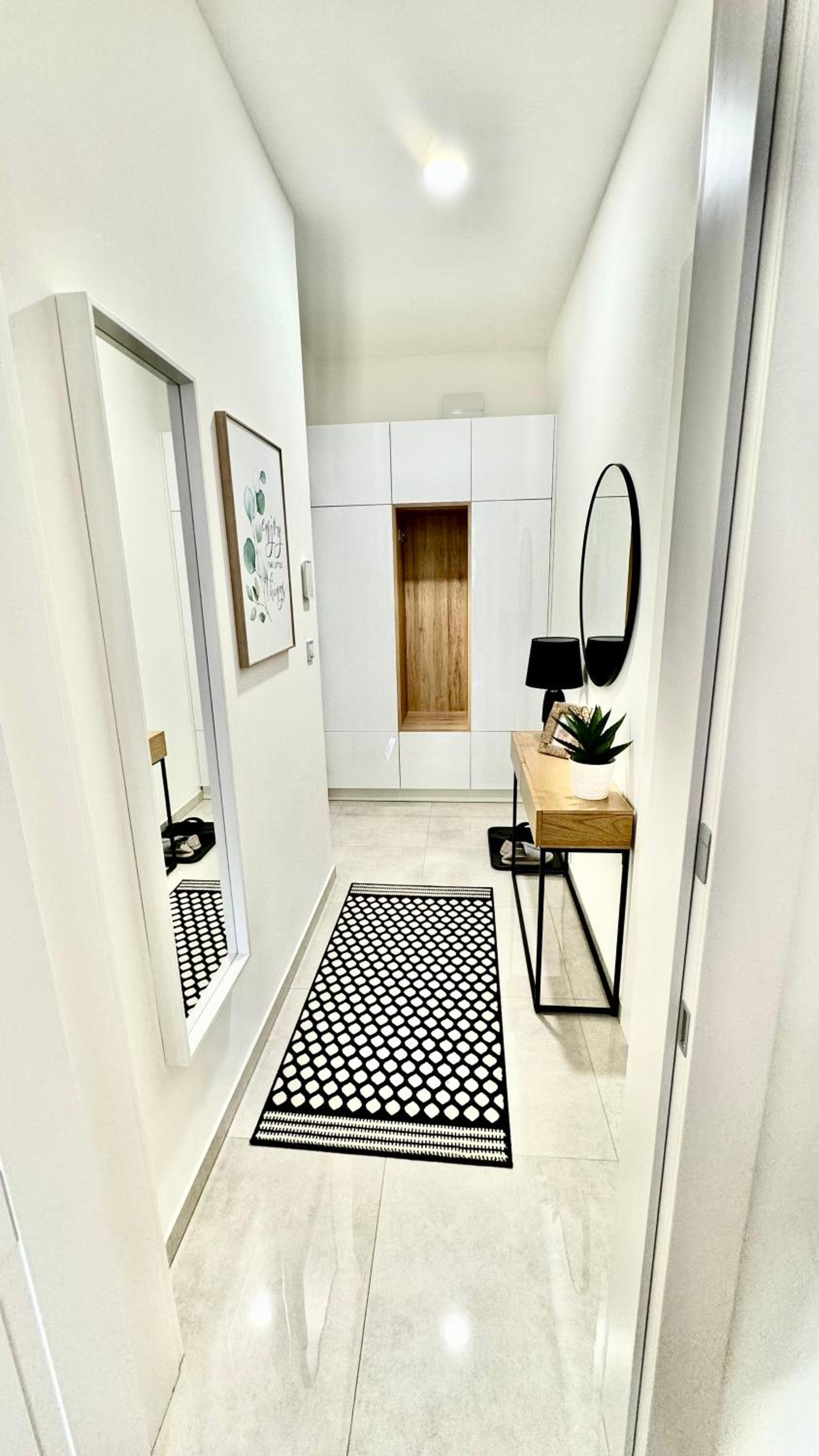 ESMOA apartments - Ovenecká, Praha 7 - plně vybaven