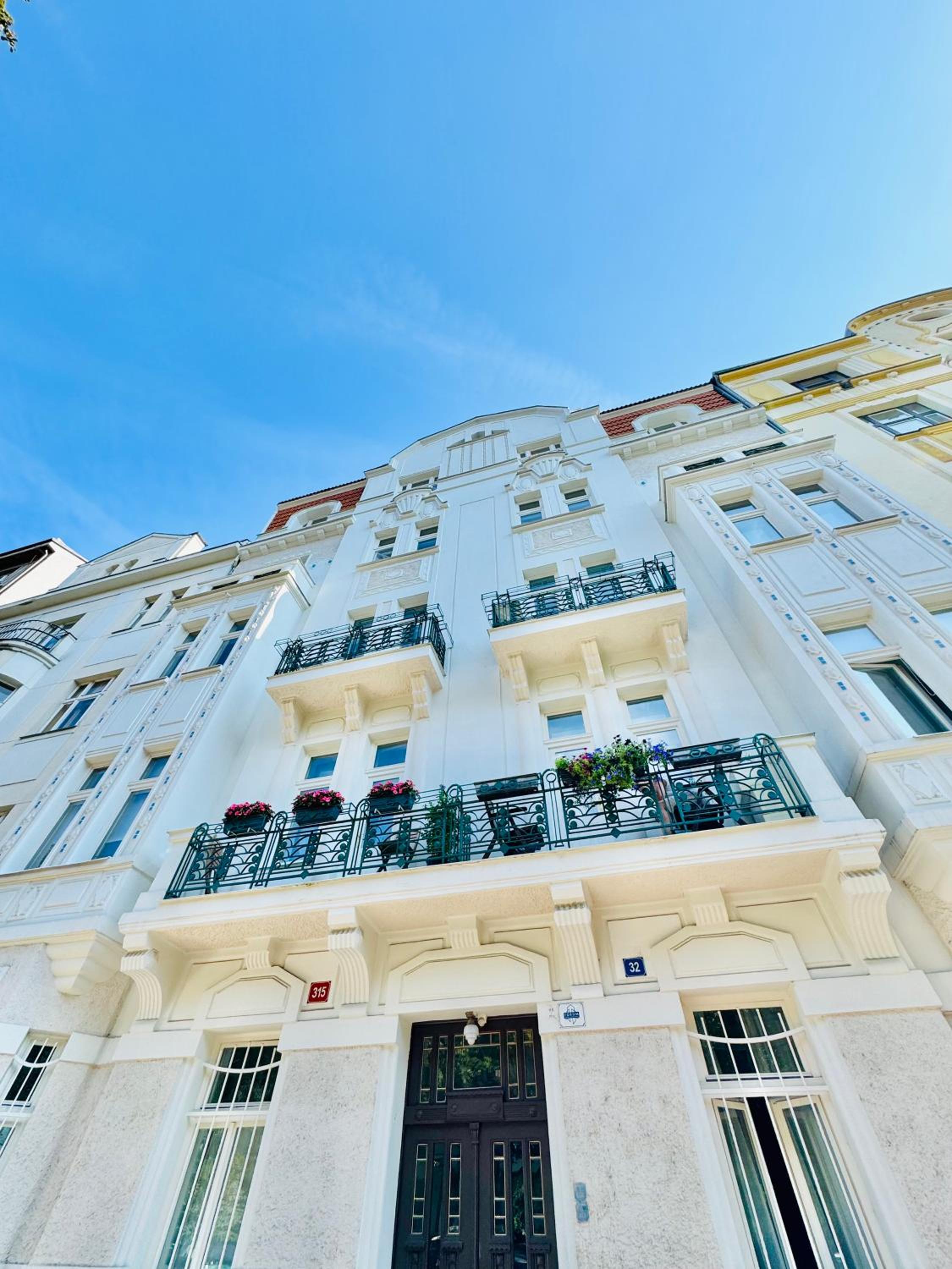 ESMOA apartments - Ovenecká, Praha 7 - plně vybaven