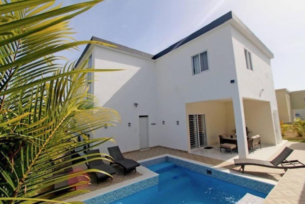 Beautiful villa in VillasdelMarPOPII