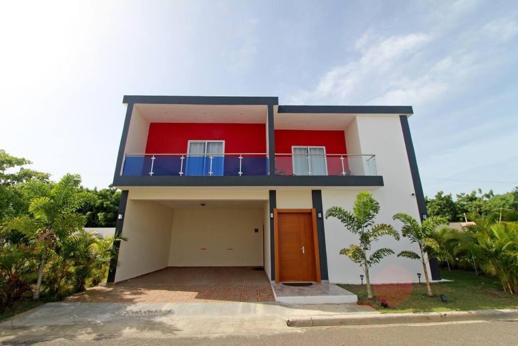 Beautiful villa in VillasdelMarPOPII