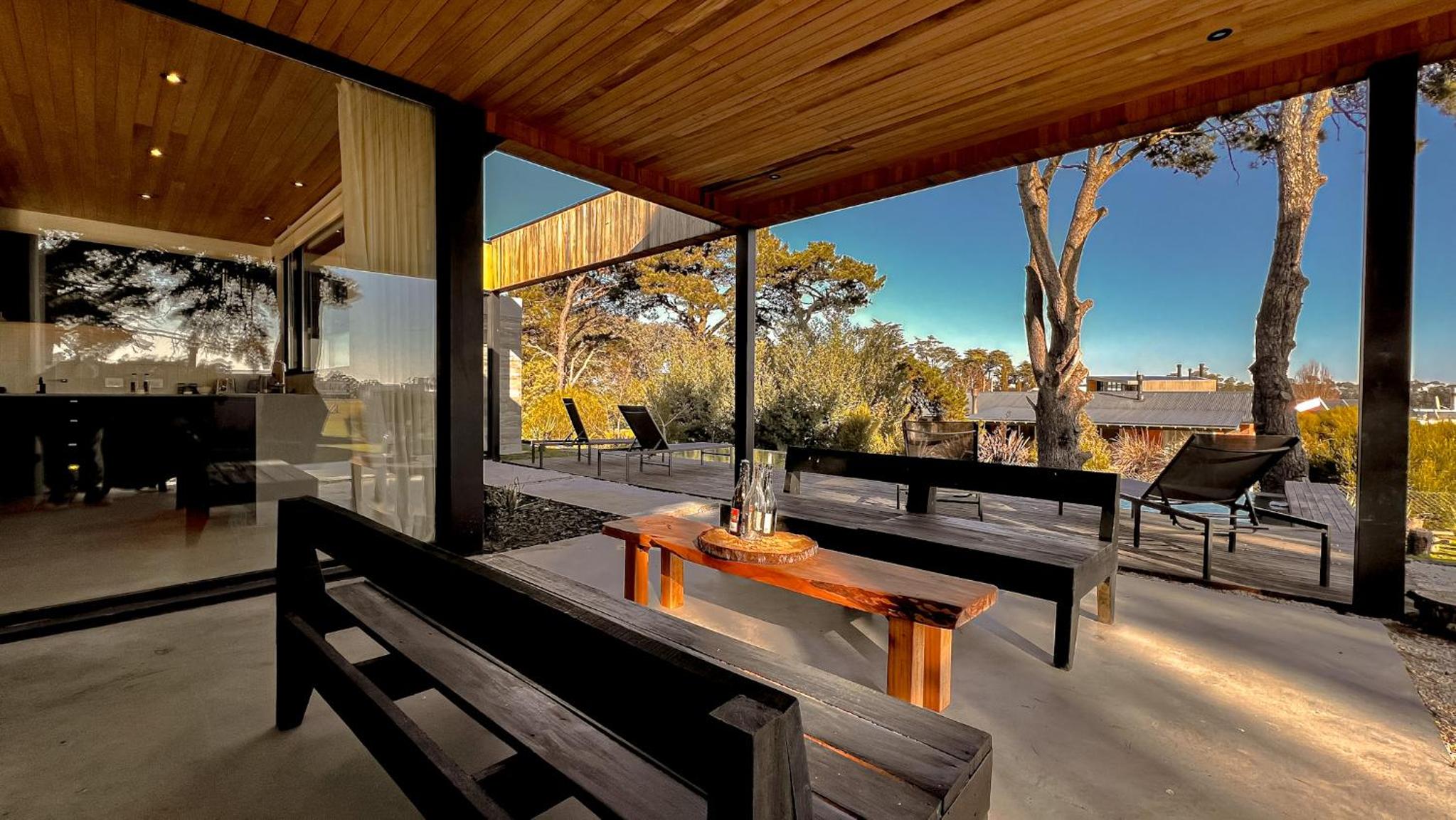 Wood House in Chapa HOLA SUR