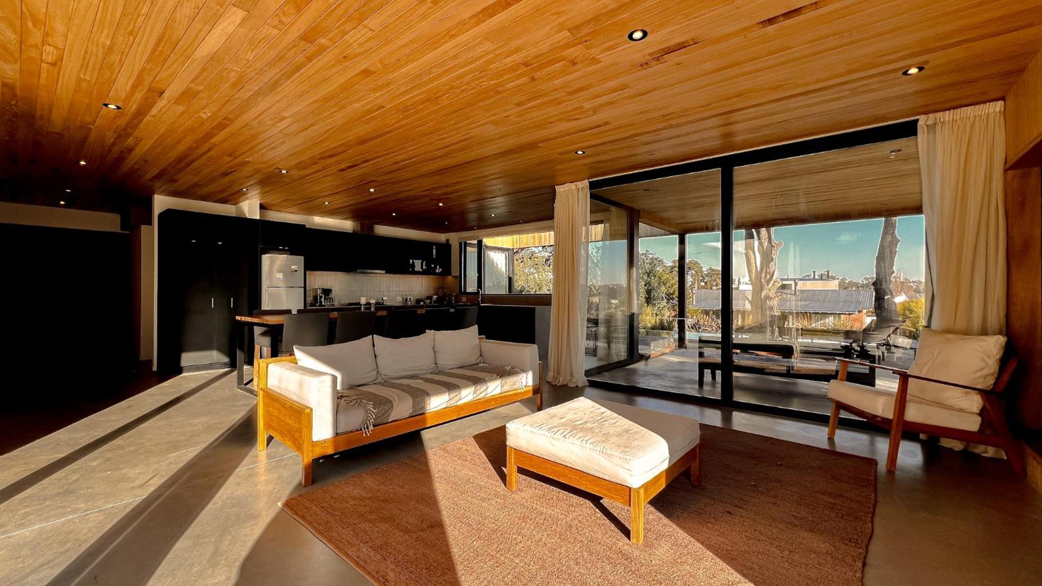 Wood House in Chapa HOLA SUR