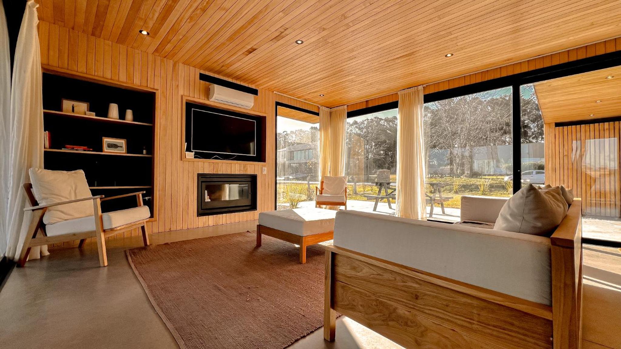 Wood House in Chapa HOLA SUR