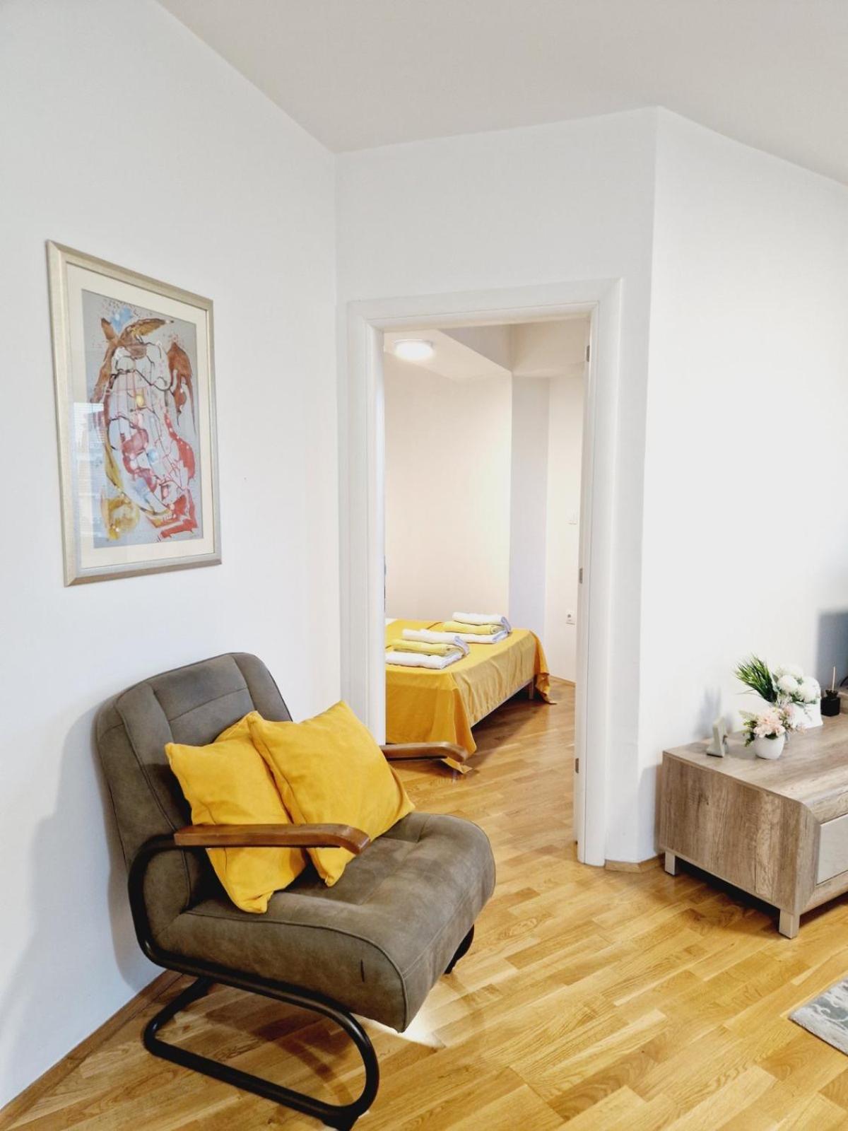Kamche Lux Apartment