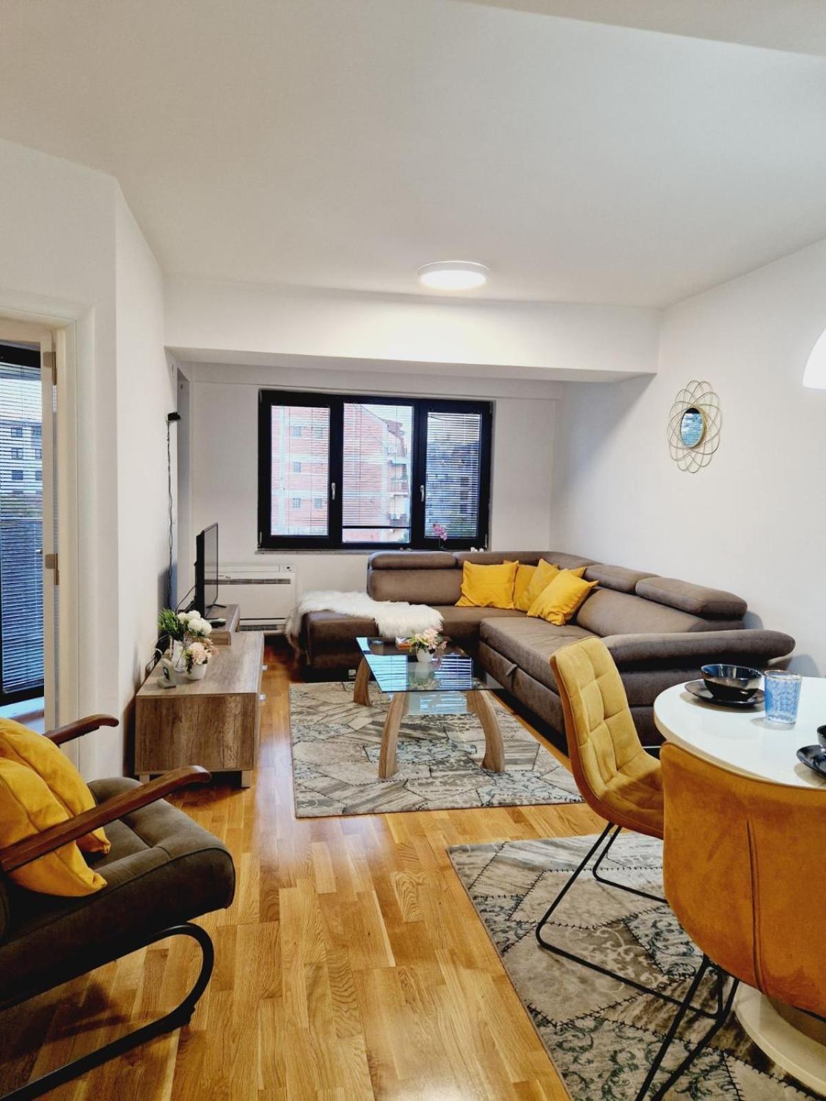 Kamche Lux Apartment