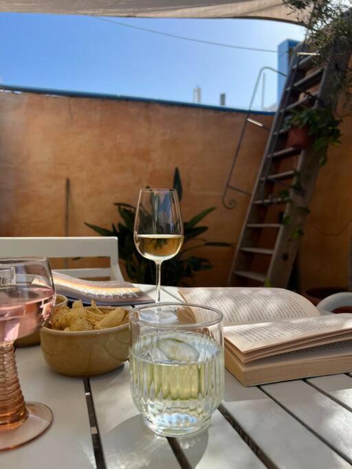 Artist home with private roof terrace view 2