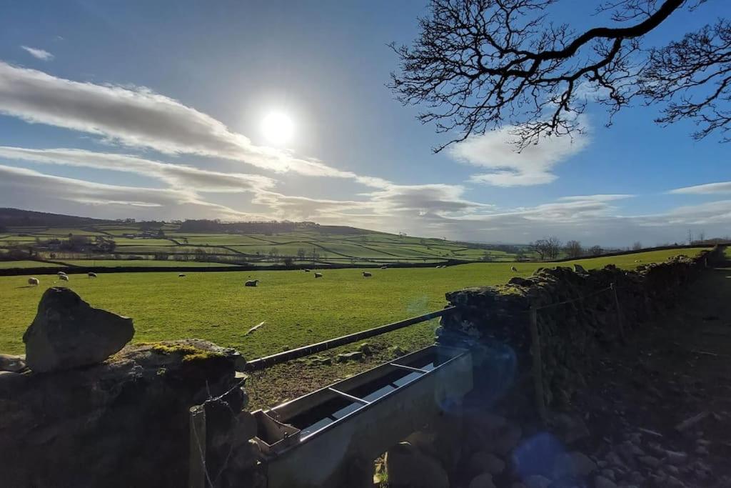 2 Bed Cottage in Peaceful South Lakes Village view 5
