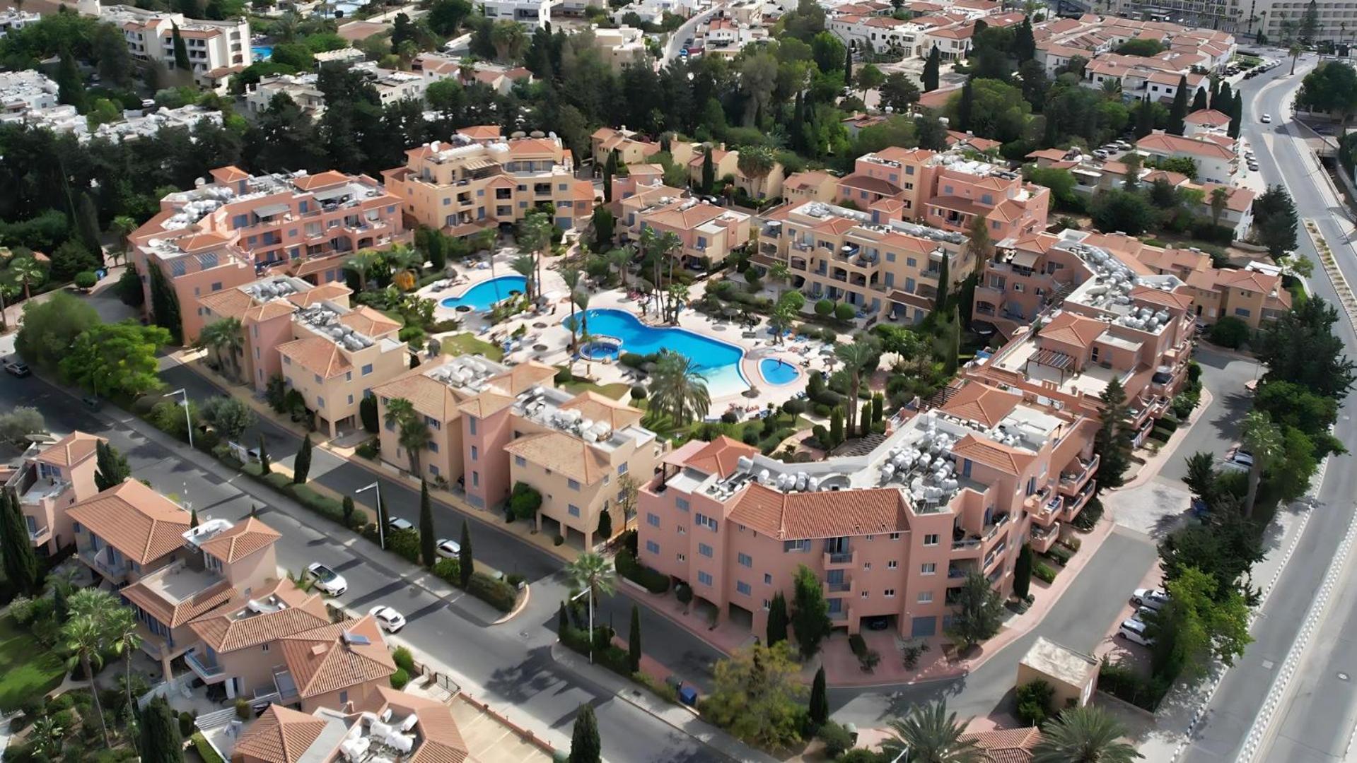 Hotel Pool & Jacuzzi Retreat, 300m to Beach, Harbor & Archaeological Wonders - Image 1