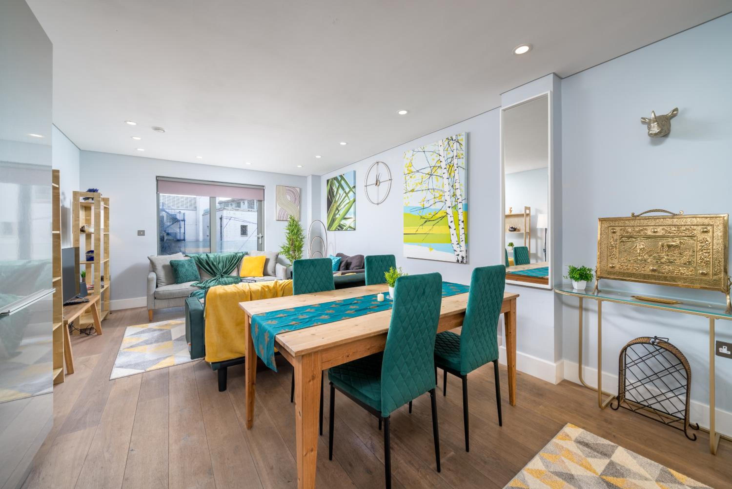 Nottinghill on river luxe flat with balcony