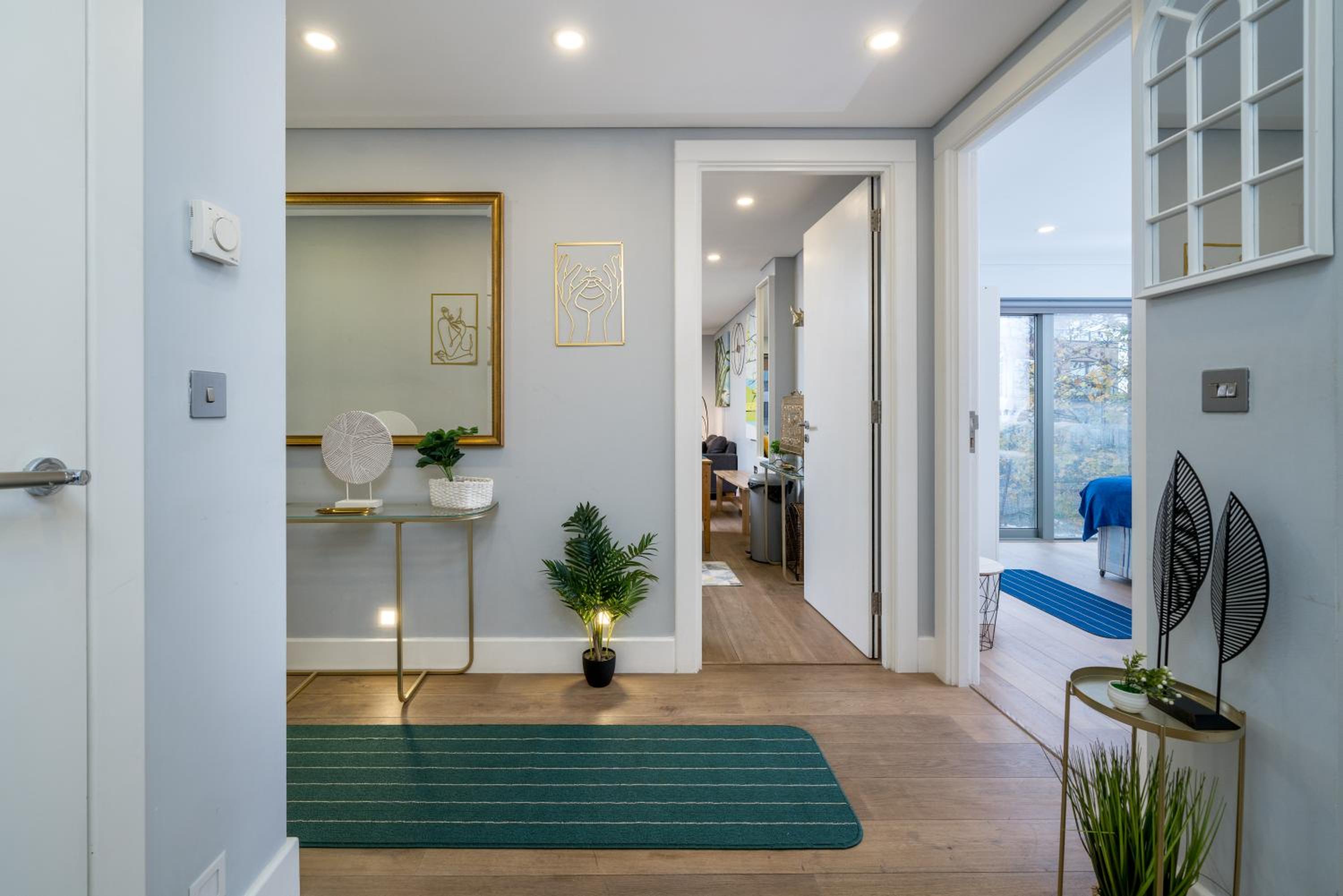 Nottinghill on river luxe flat with balcony