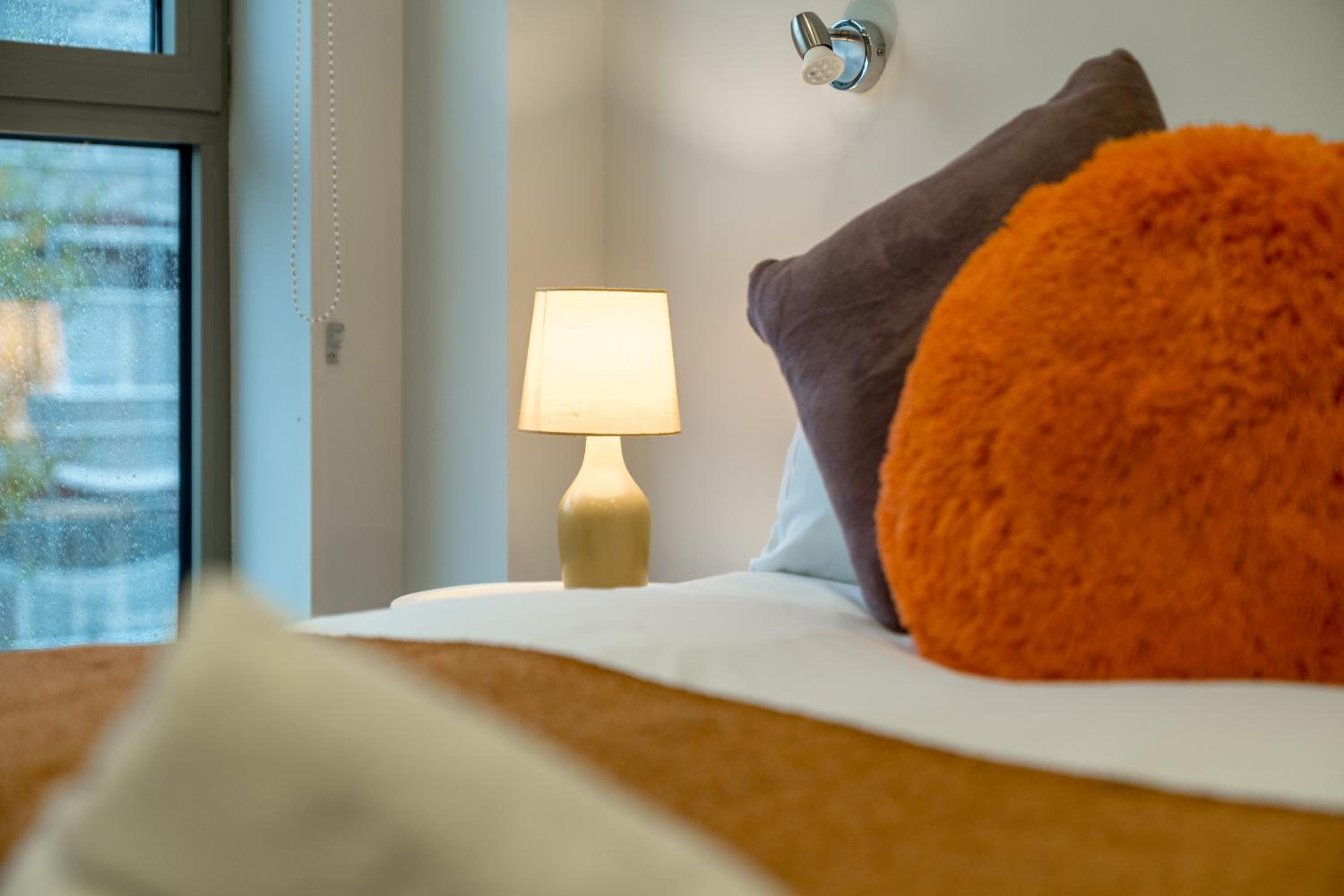 Nottinghill on river luxe flat with balcony