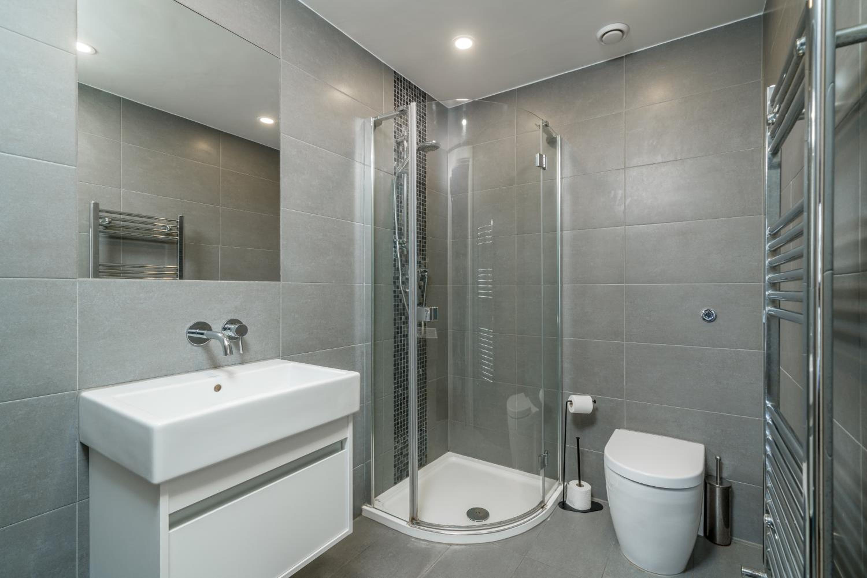 Nottinghill on river luxe flat with balcony