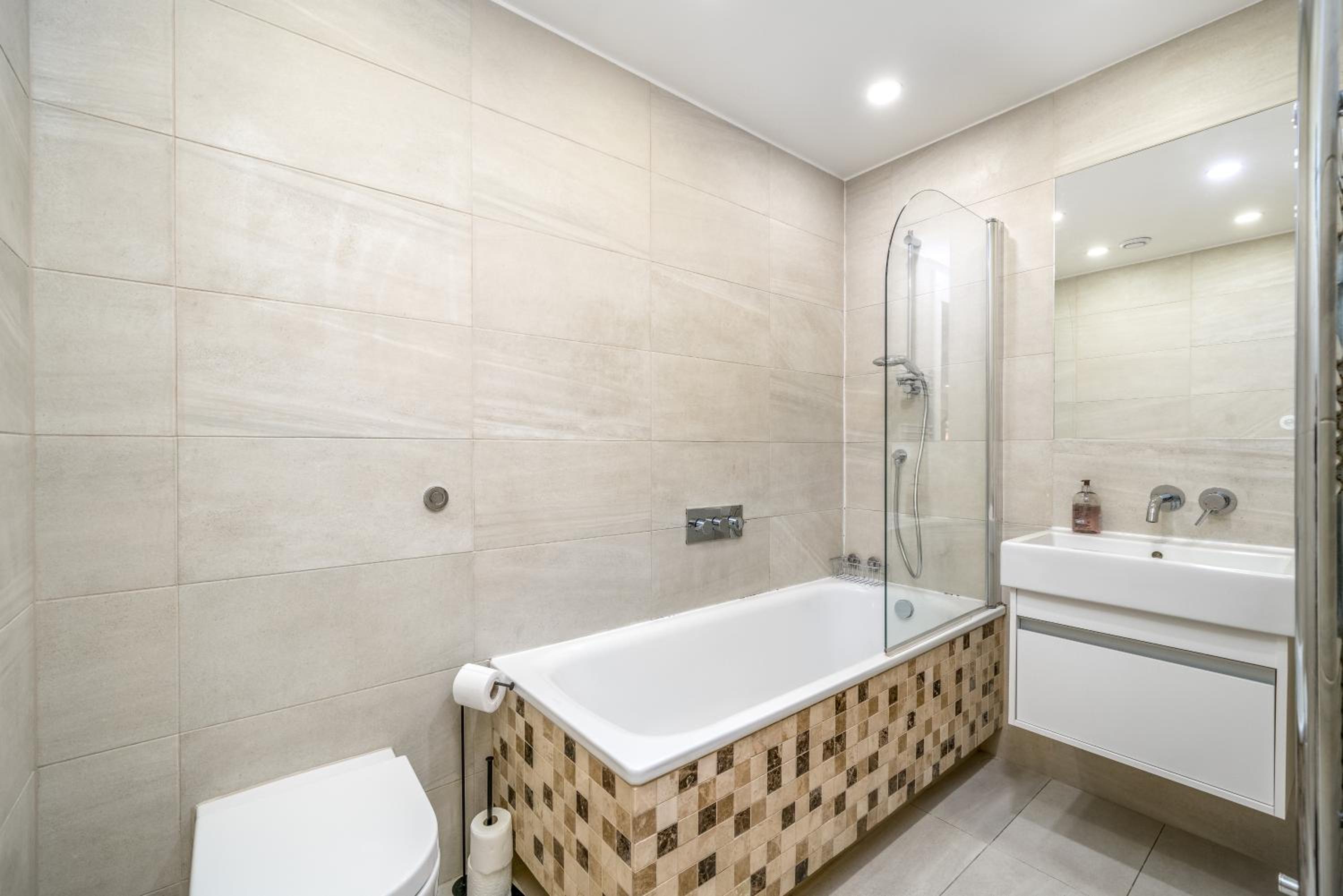 Nottinghill on river luxe flat with balcony