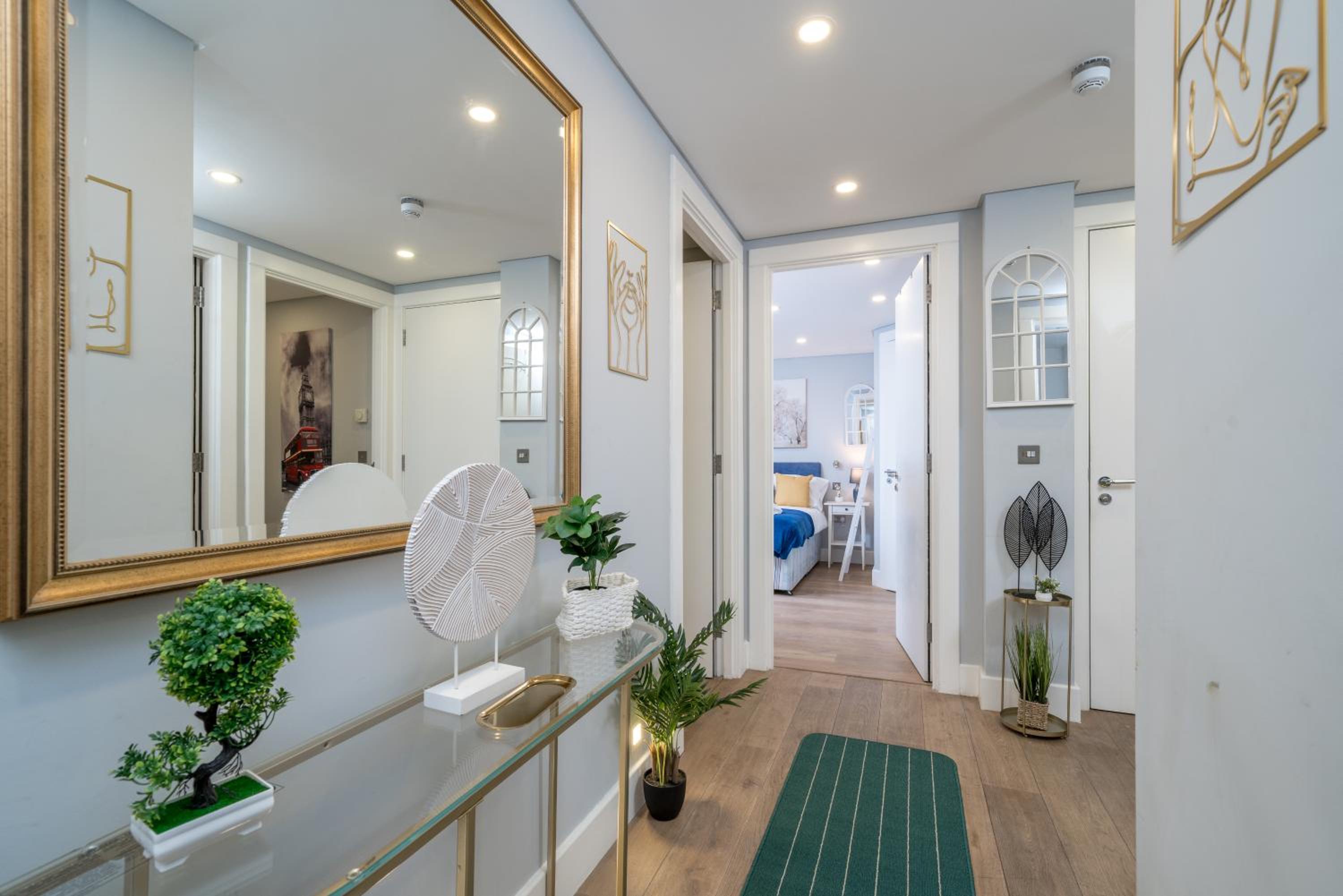 Nottinghill on river luxe flat with balcony