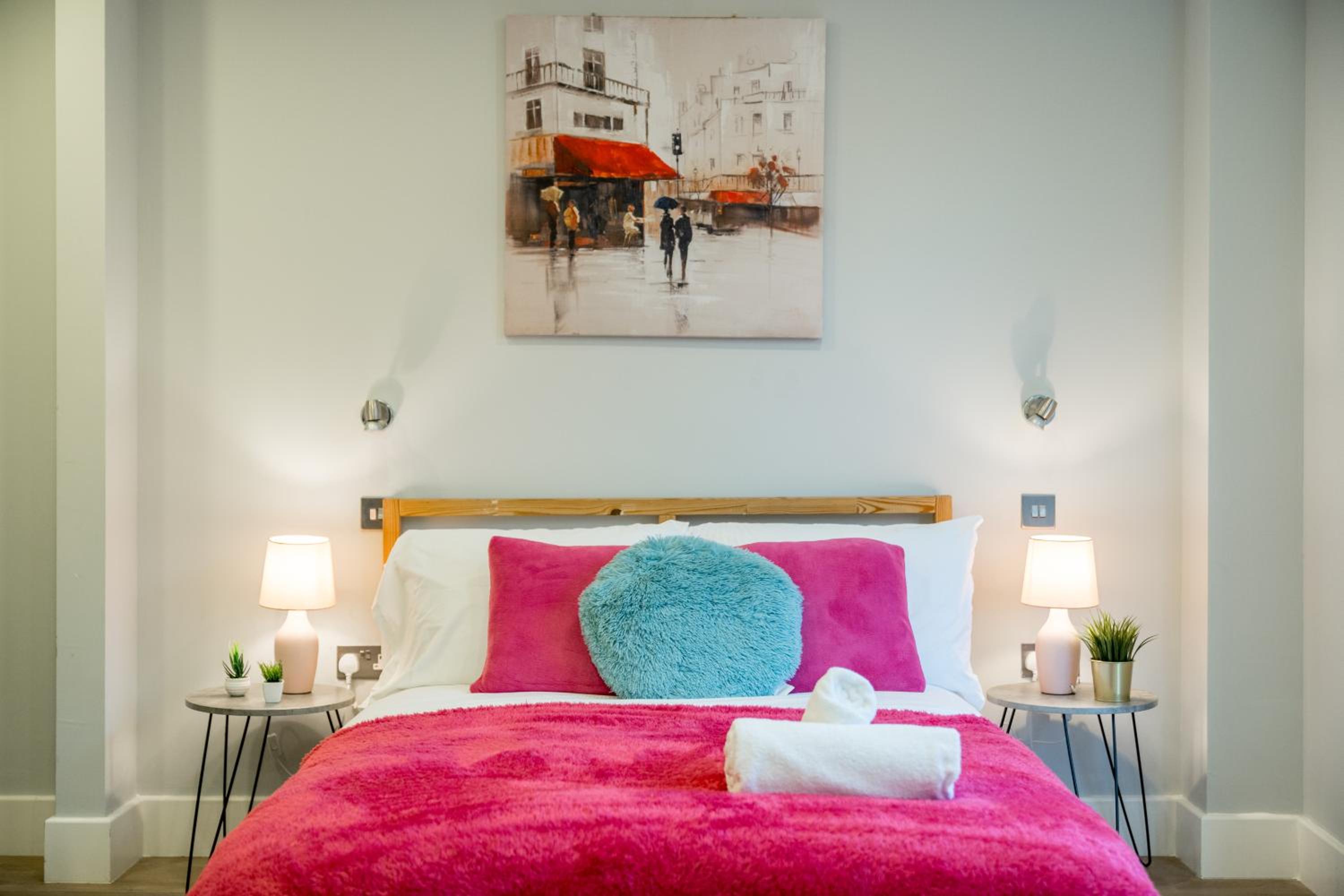 Nottinghill on river luxe flat with balcony