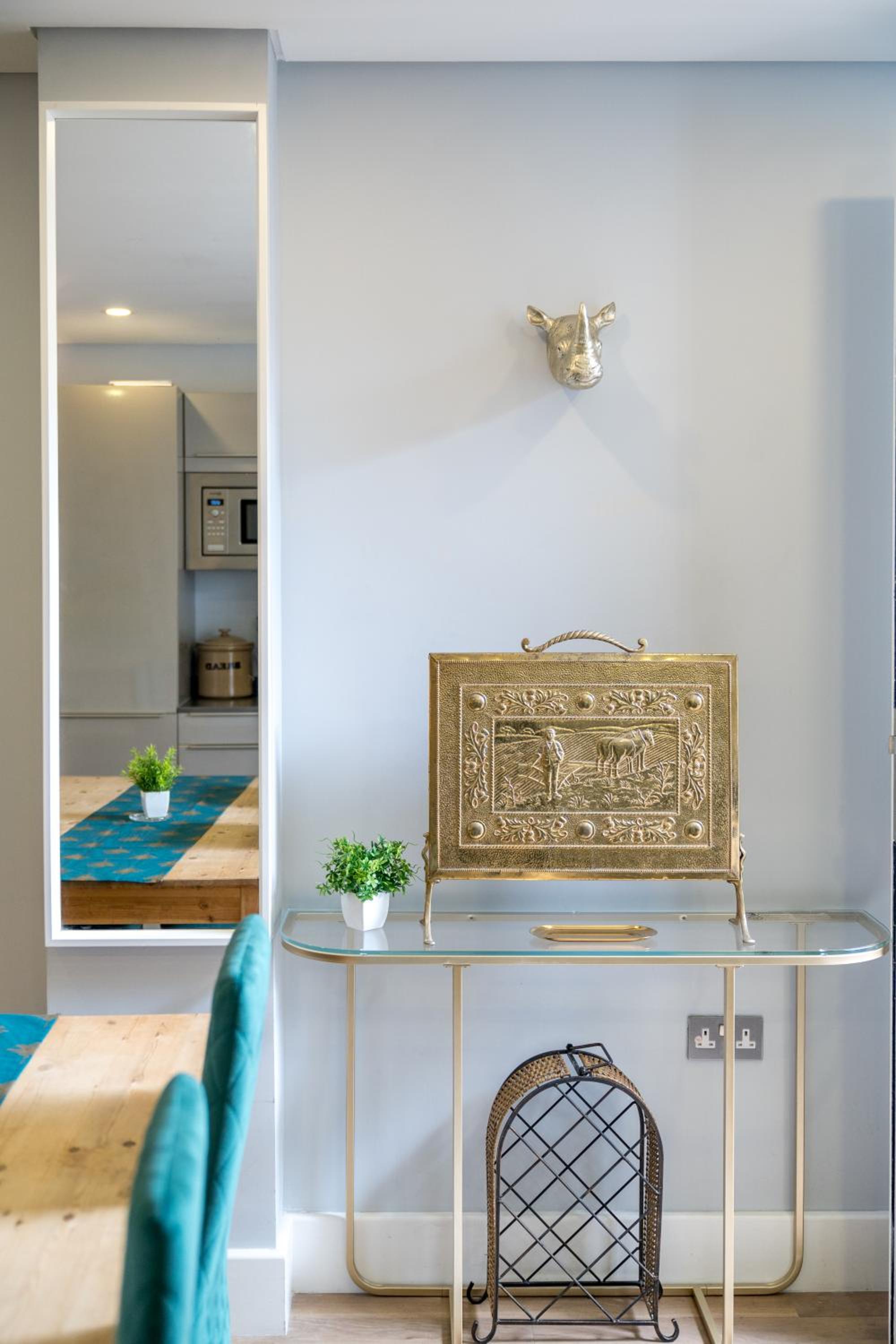 Nottinghill on river luxe flat with balcony