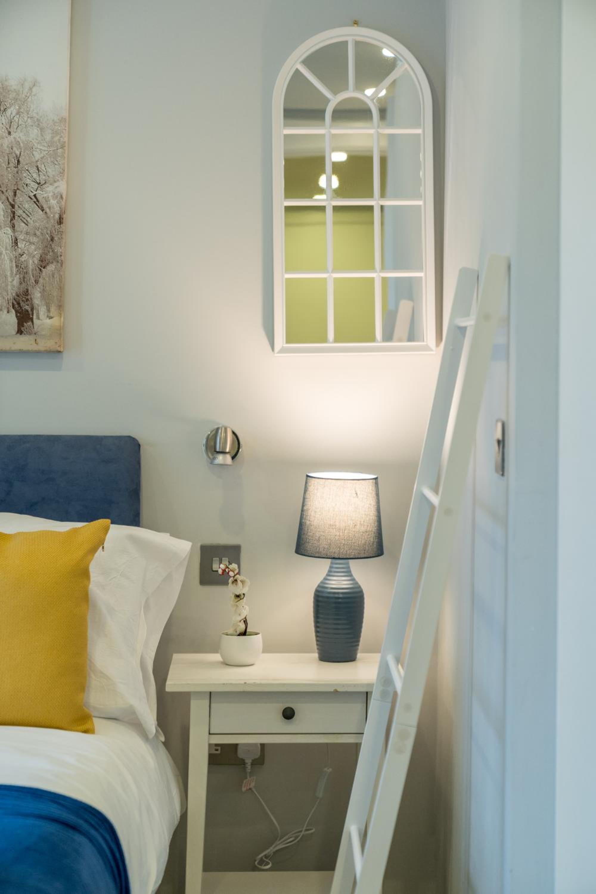 Nottinghill on river luxe flat with balcony