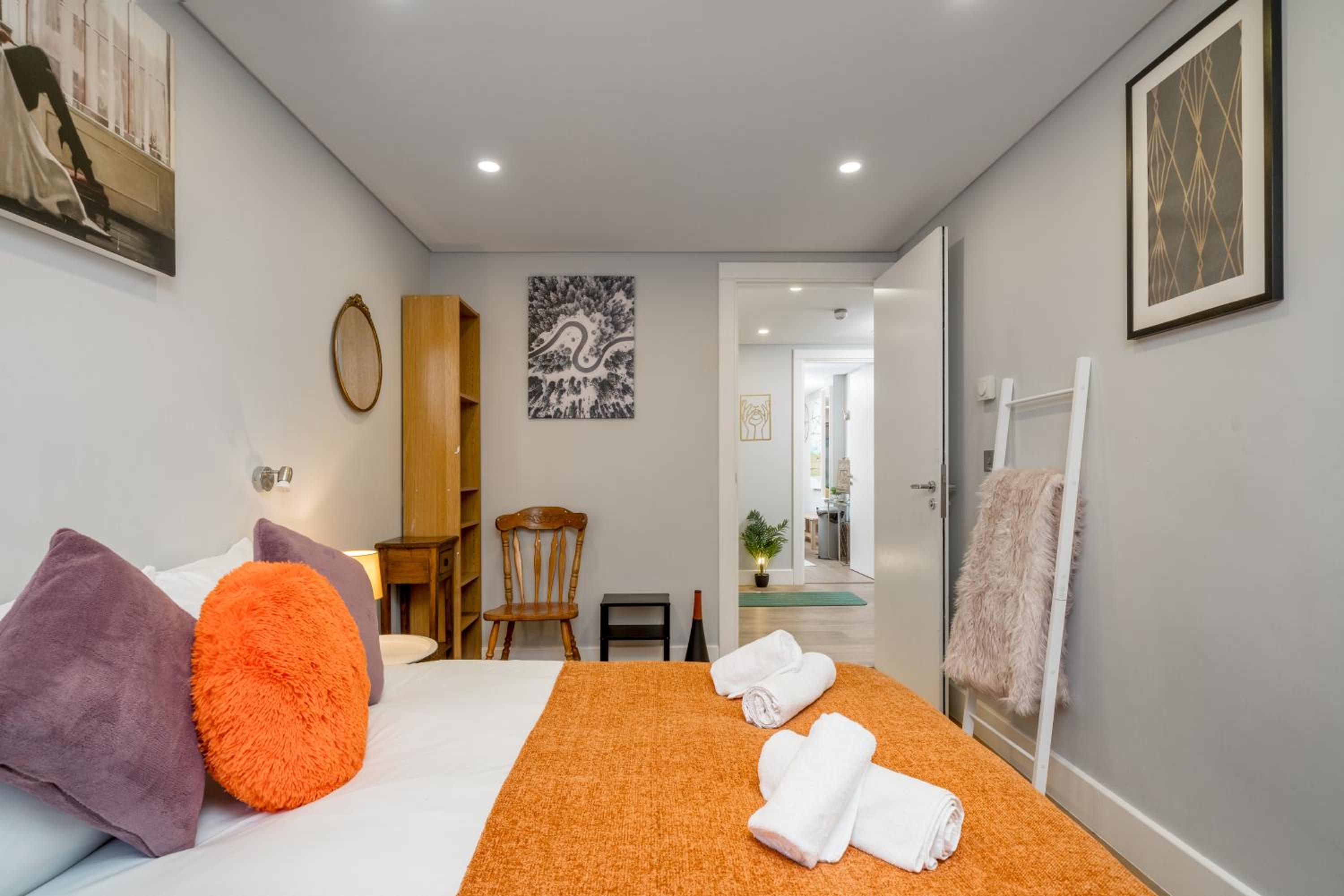 Nottinghill on river luxe flat with balcony
