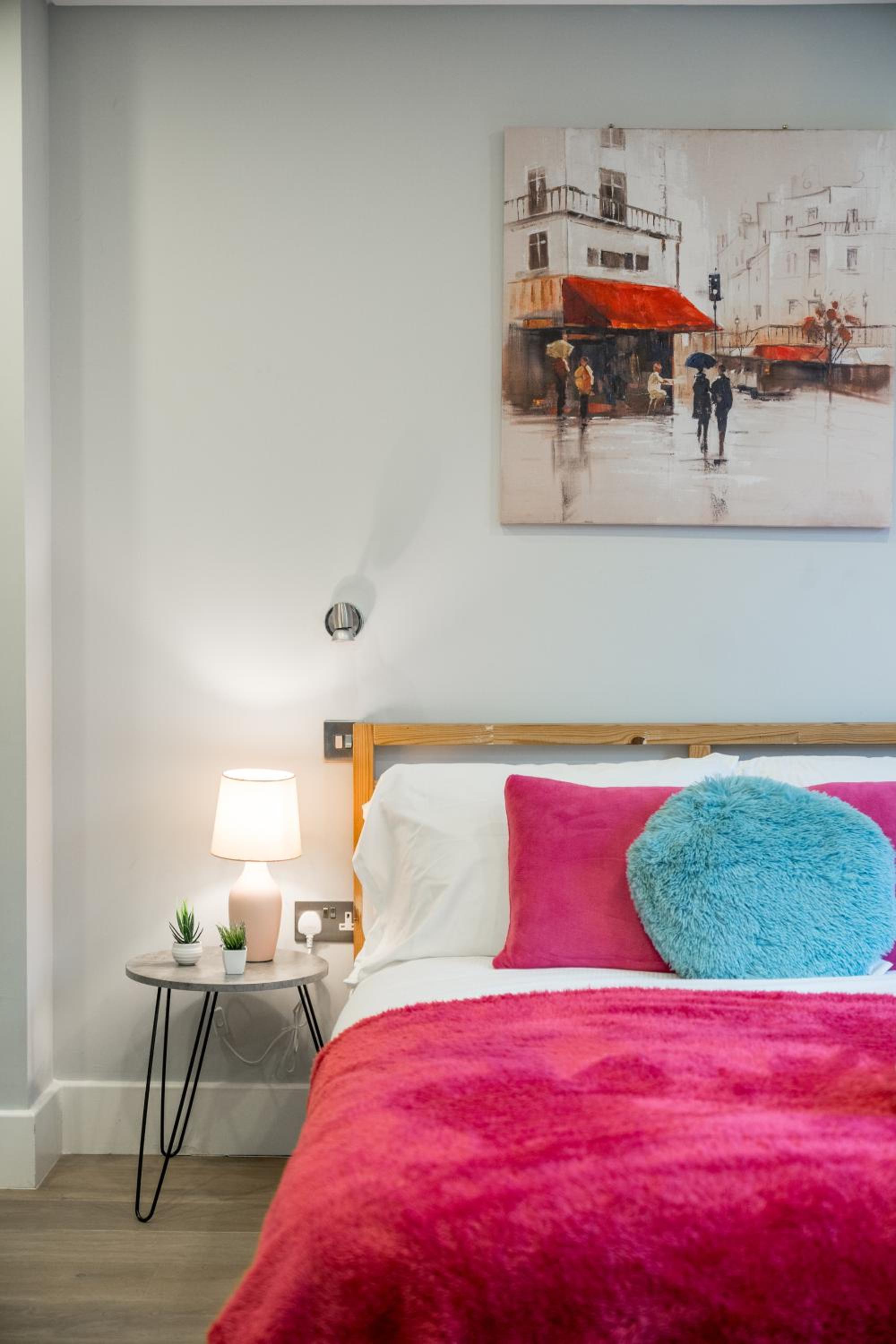 Nottinghill on river luxe flat with balcony