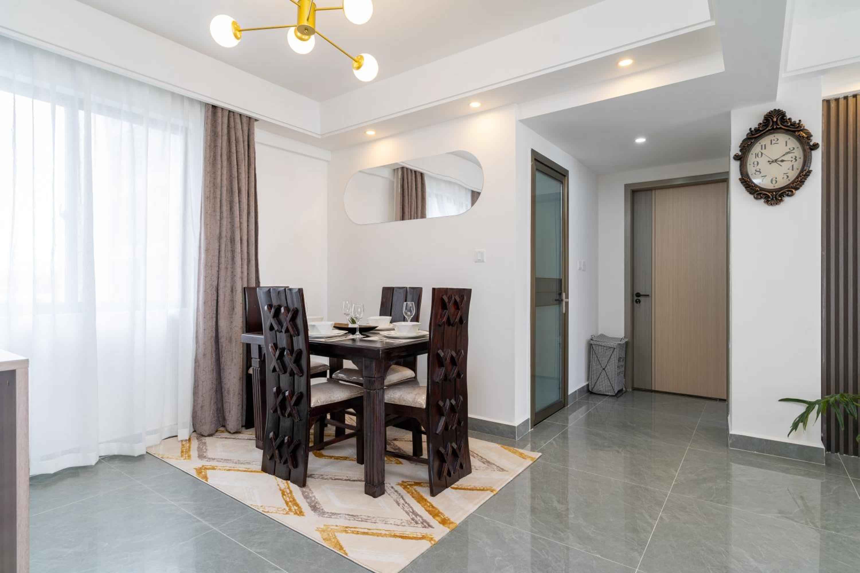 Airy Apartment with Gym, Stunning View in Westlands