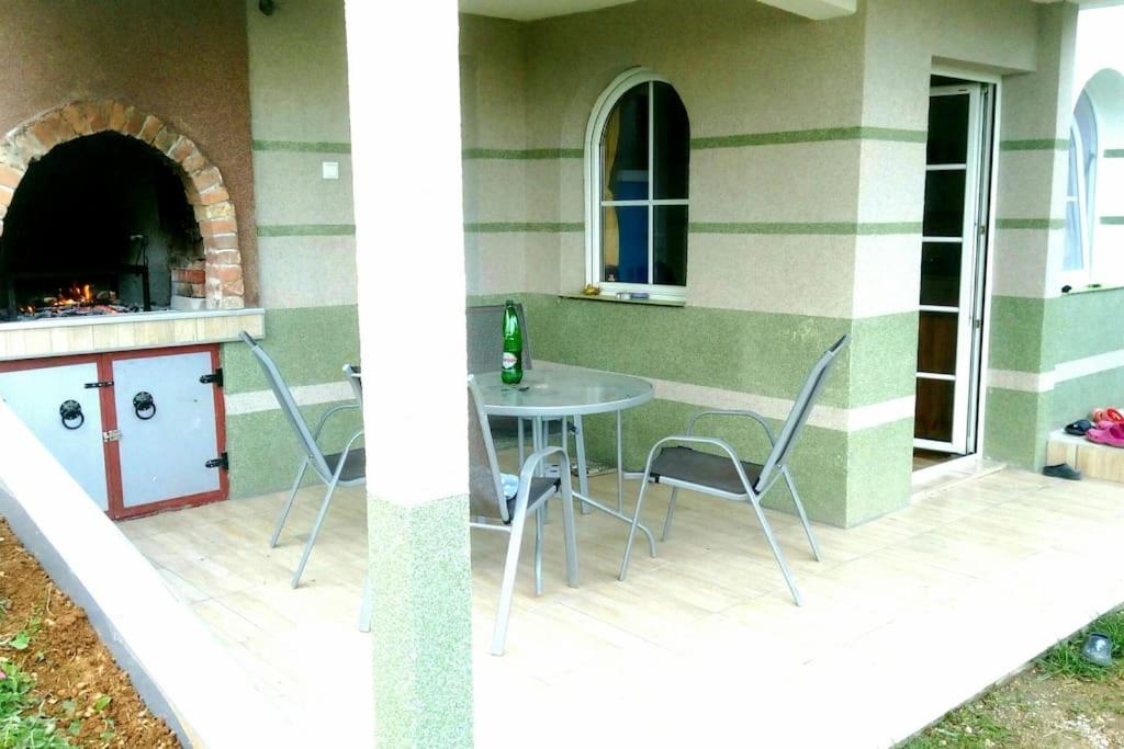 Cottage Eminem with garden and view of Sarajevo