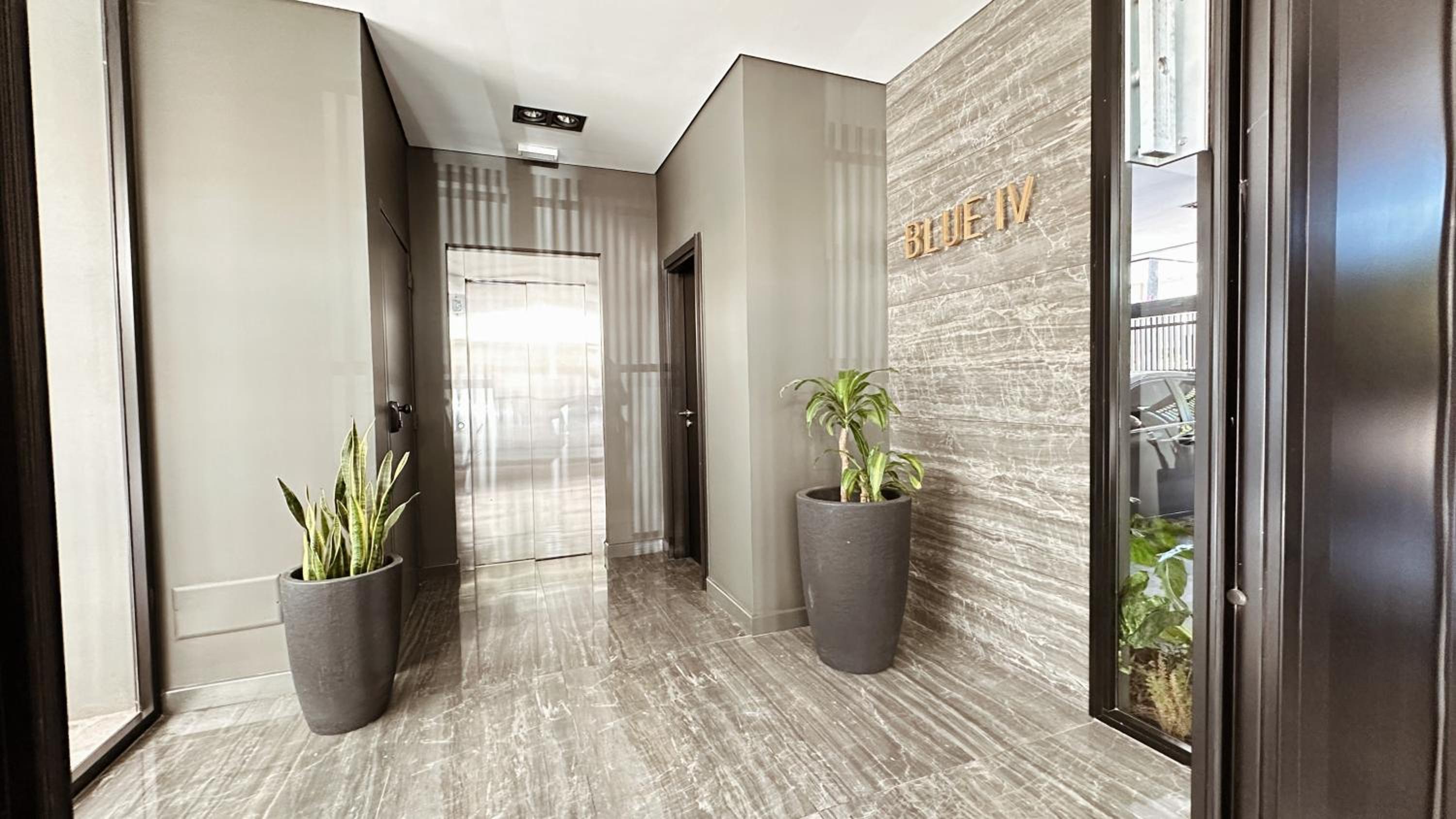 Depto Mili - Depto Zona Macrocentro Para 4 PAX Con Cochera - Hola Sur