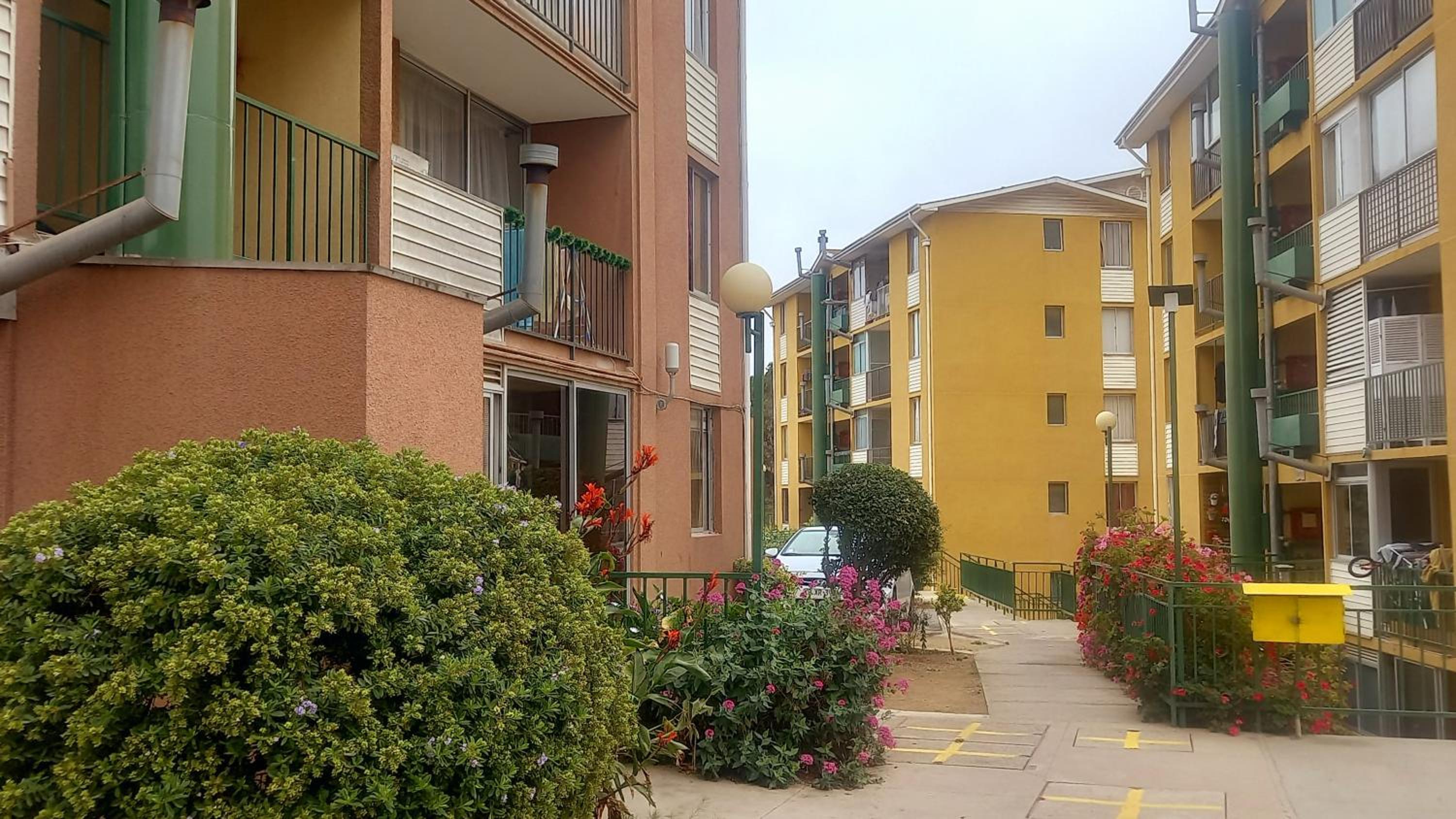 Acogedor, DEPTO 2 DORM, a 15 minutos playa