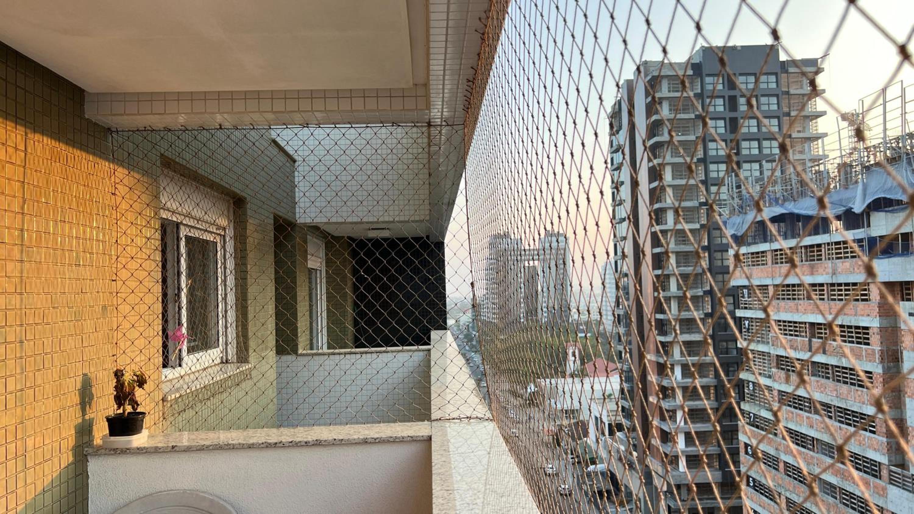 Apartamento Terrazzo com 2 Suítes a 450m do Mar - Região Nobre