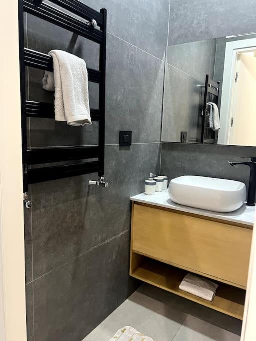 Next to COP29, Stylish Baku Apt City & Sea View