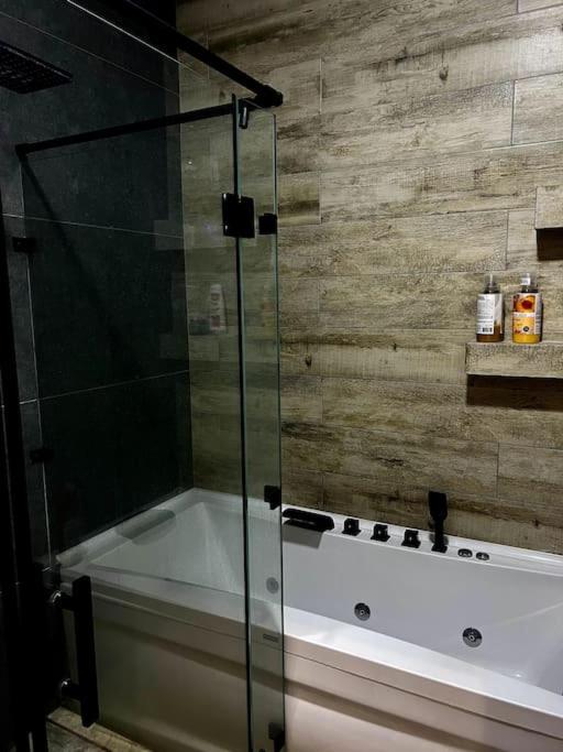 Next to COP29, Stylish Baku Apt City & Sea View