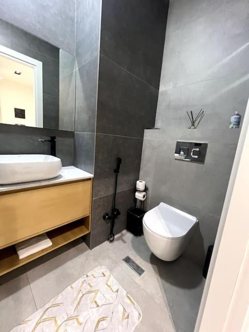 Next to COP29, Stylish Baku Apt City & Sea View